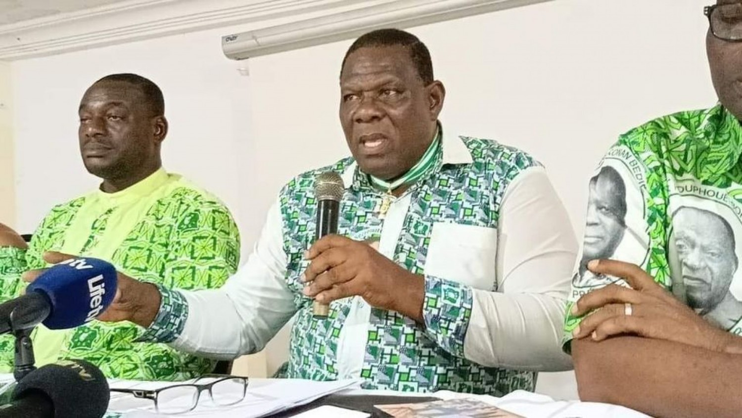Côte d'Ivoire : PDCI, des opposants à la candidature de Dia Houphouët décident d'apporter leur soutien à Bictogo, un meeting annoncé