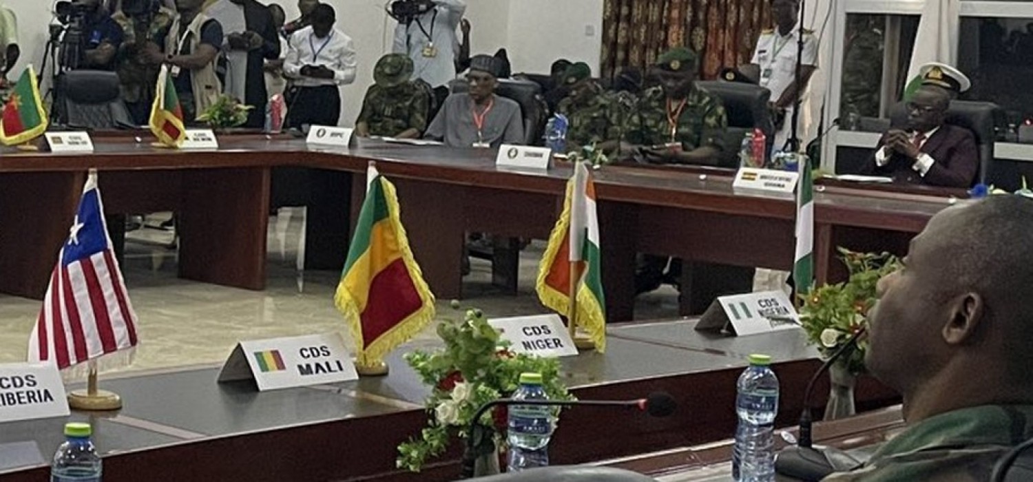Cedeao : Réunion des chefs d'Etat-major au Ghana sur le Niger, dialogue réitéré et prière aux militaires de la CEDEAO