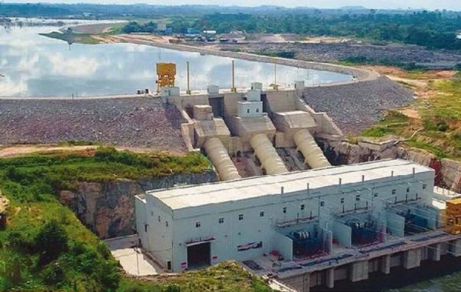 Côte d'Ivoire : Plusieurs sites déclarés d'utilité publique pour la réalisation de 13 projets de production et de transport d'électricité