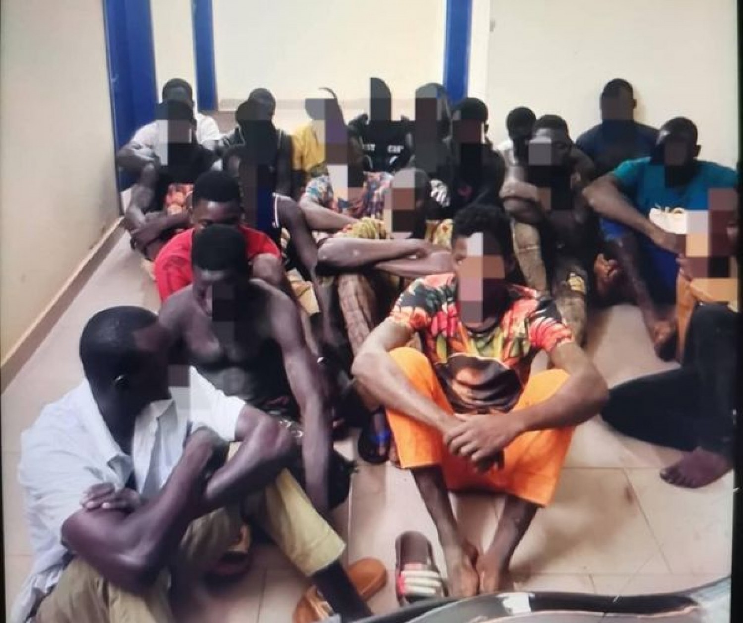 Côte d'Ivoire : Opération de bouclage sur un site d'orpaillage clandestin dans le centre, une vingtaine d'individus interpellés, des armes et munitions saisies