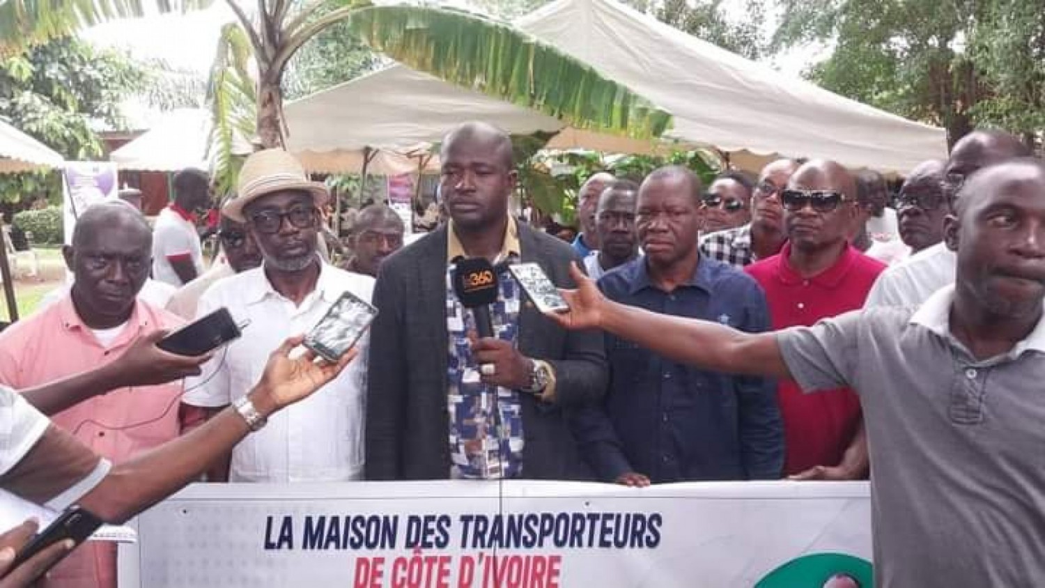 Côte d'Ivoire : Hausse du prix du carburant, des transporteurs de la MTCI « Nous n'allons pas faire de grève parce que ces prix viennent du cours mondial »