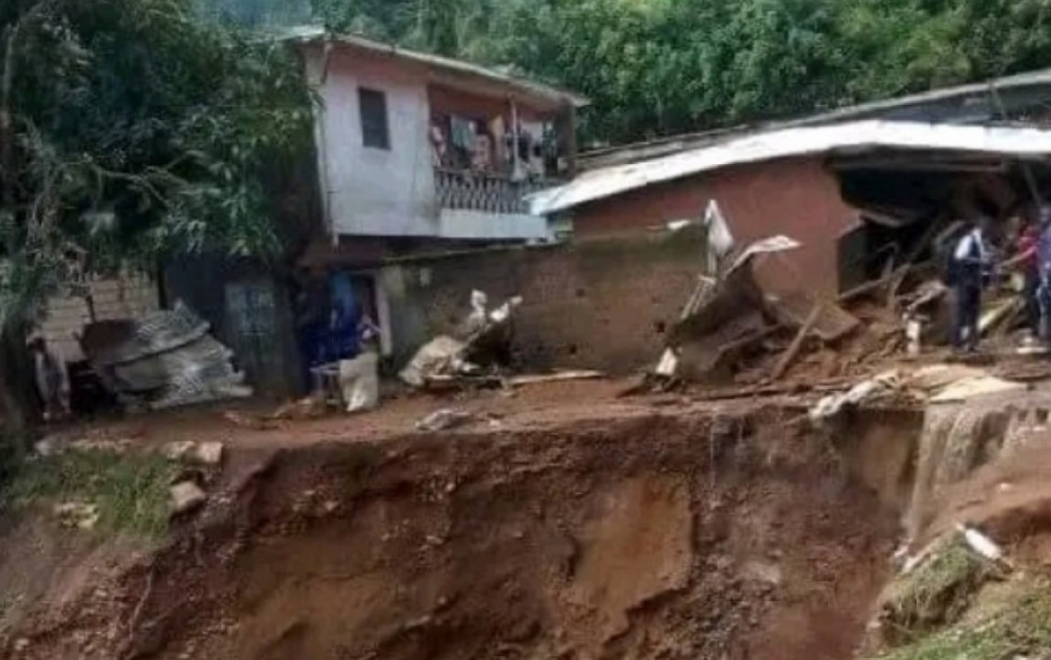 Cameroun : 72 heures après la catastrophe de Mbankolo, déguerpissement forcé pour tous les riverains