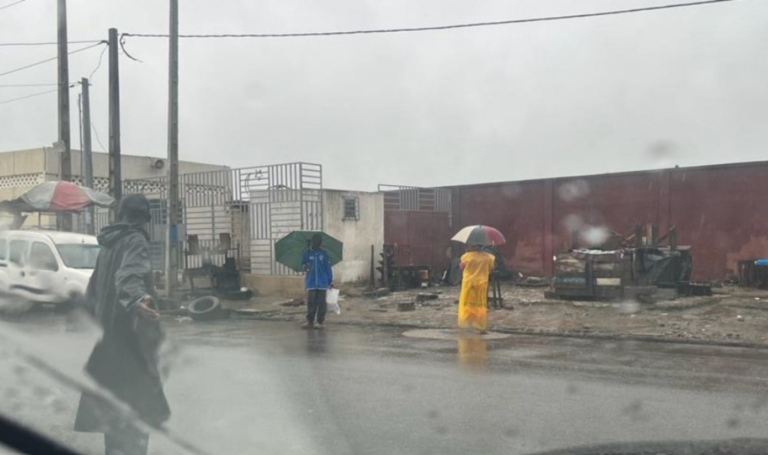 Côte d'Ivoire : Pluies diluviennes depuis vendredi, retards au travail et accidents