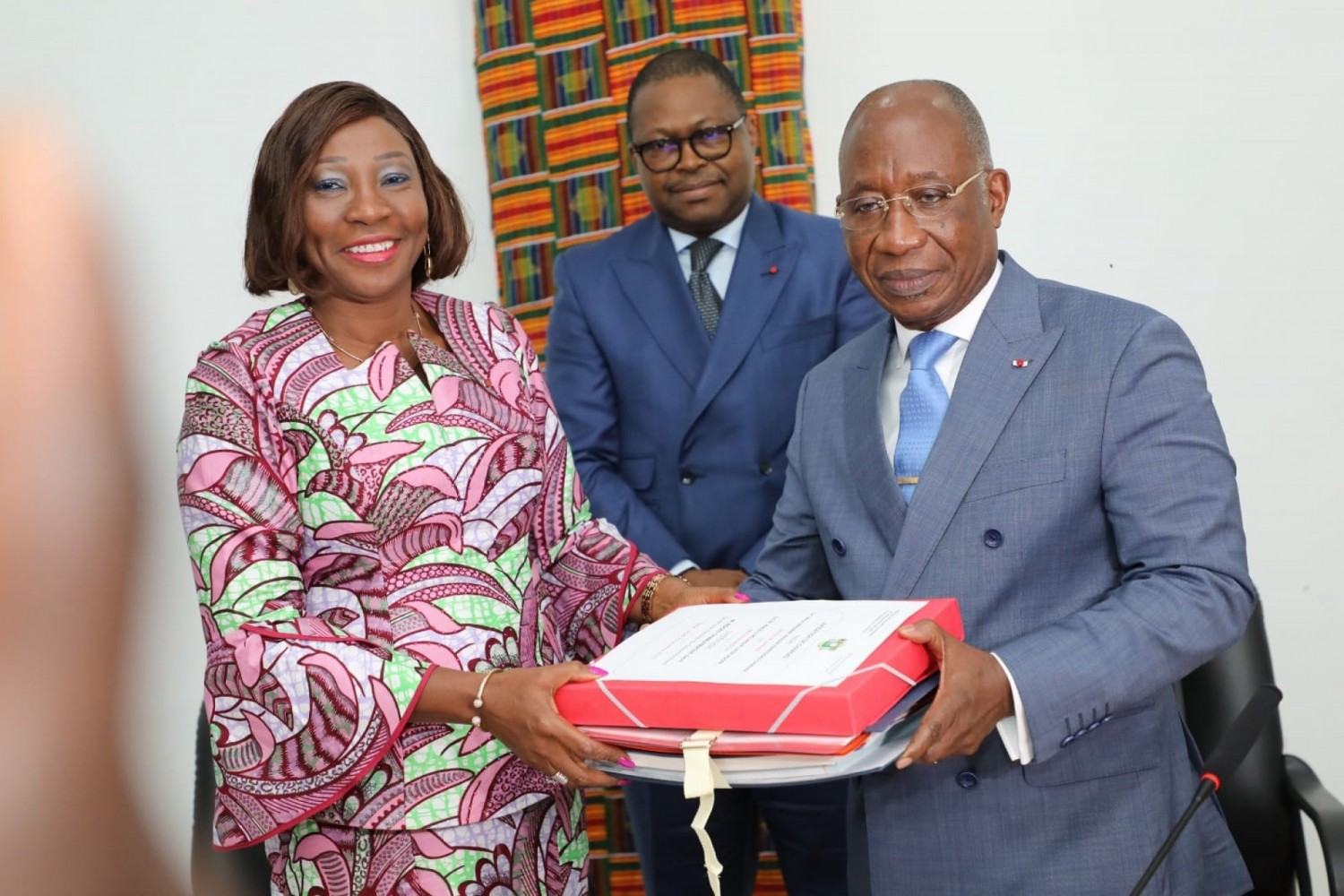 Côte d'Ivoire : Prise de  Fonction, le nouveau chef de la Diplomatie  plaide auprès du Sénat pour l'adoption d'un projet de loi visant à redorer le blason des Ambassadeurs