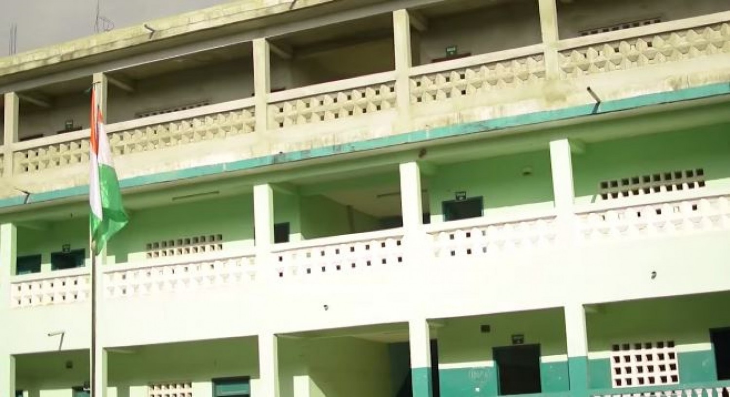 Côte d'Ivoire : Yopougon, une affaire d'empoisonnement défraie la chronique dans un collège privée, plusieurs victimes admises à l'hôpital