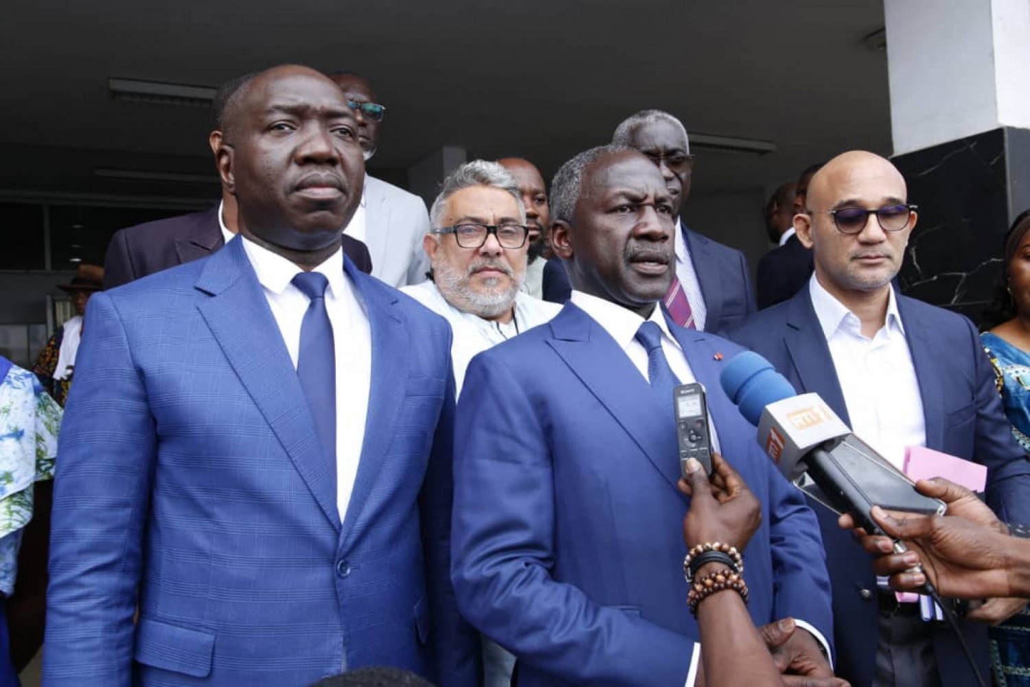 Côte d'Ivoire : Bictogo tient une  réunion du Conseil Municipal en présence de Michel Gbagbo, et lance sa machine pour le   développement de Yopougon