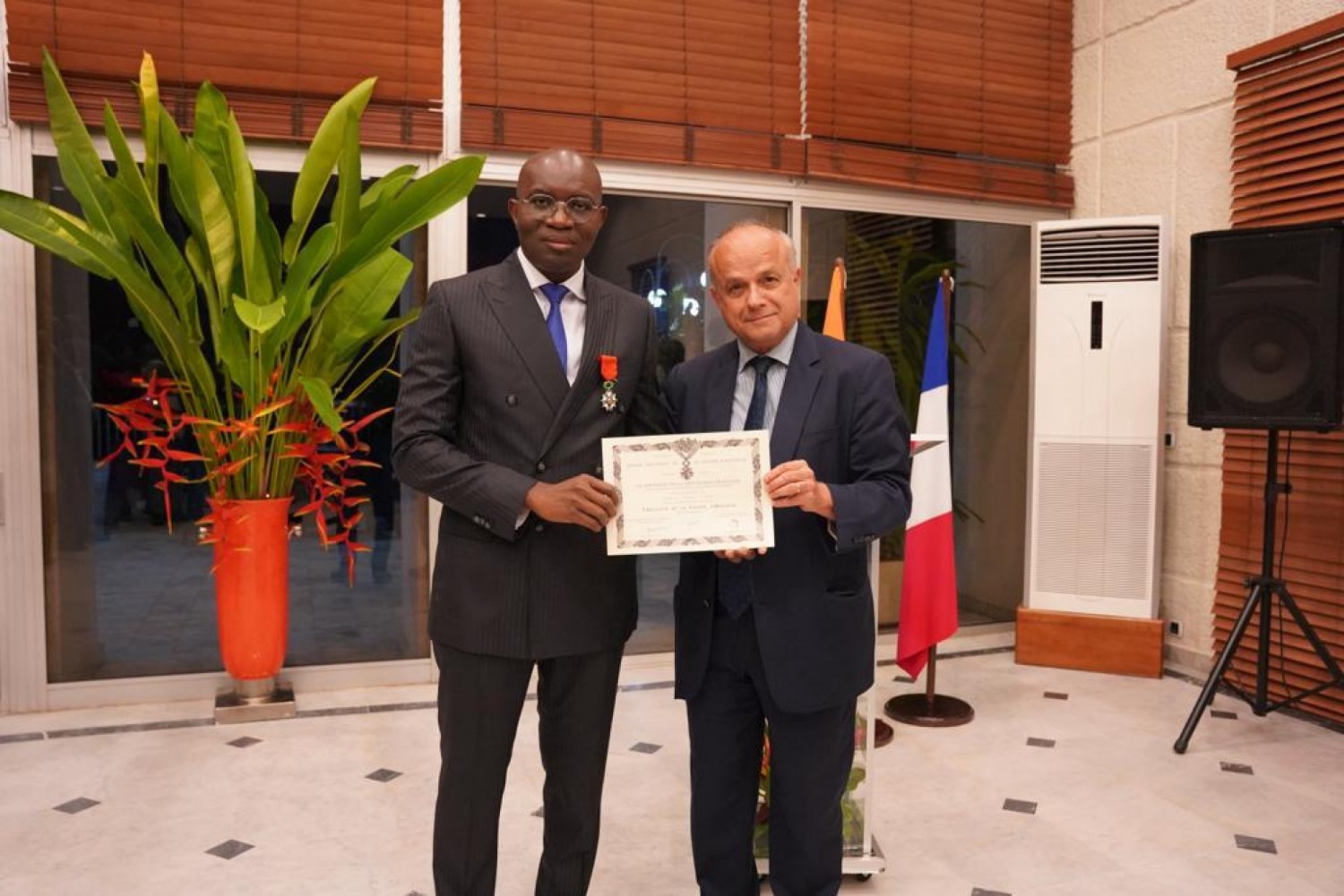 Côte d'Ivoire :    Reconnaissance de mérite, Noumory Sidibé, DG de CI-Energies, fait Chevalier de la Légion d'honneur de l'État français