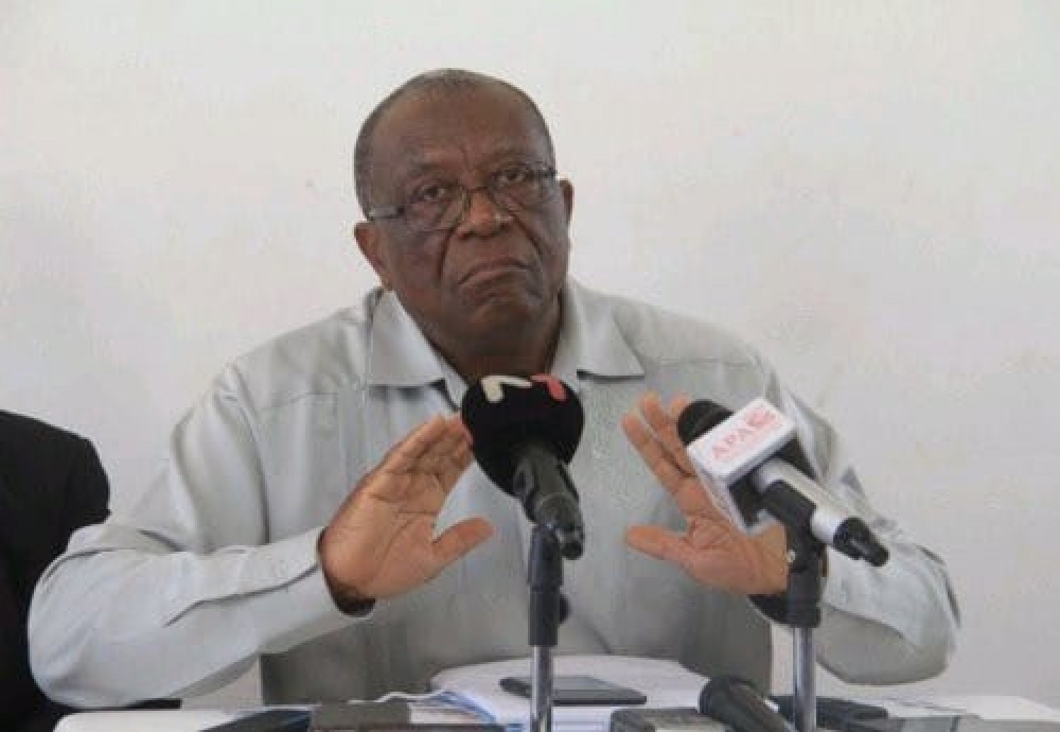 Côte d'Ivoire : PDCI, à quelques jours du congrès, Georges Philippe Ezaley, écope d'une suspension avec « déchéance de fonction »