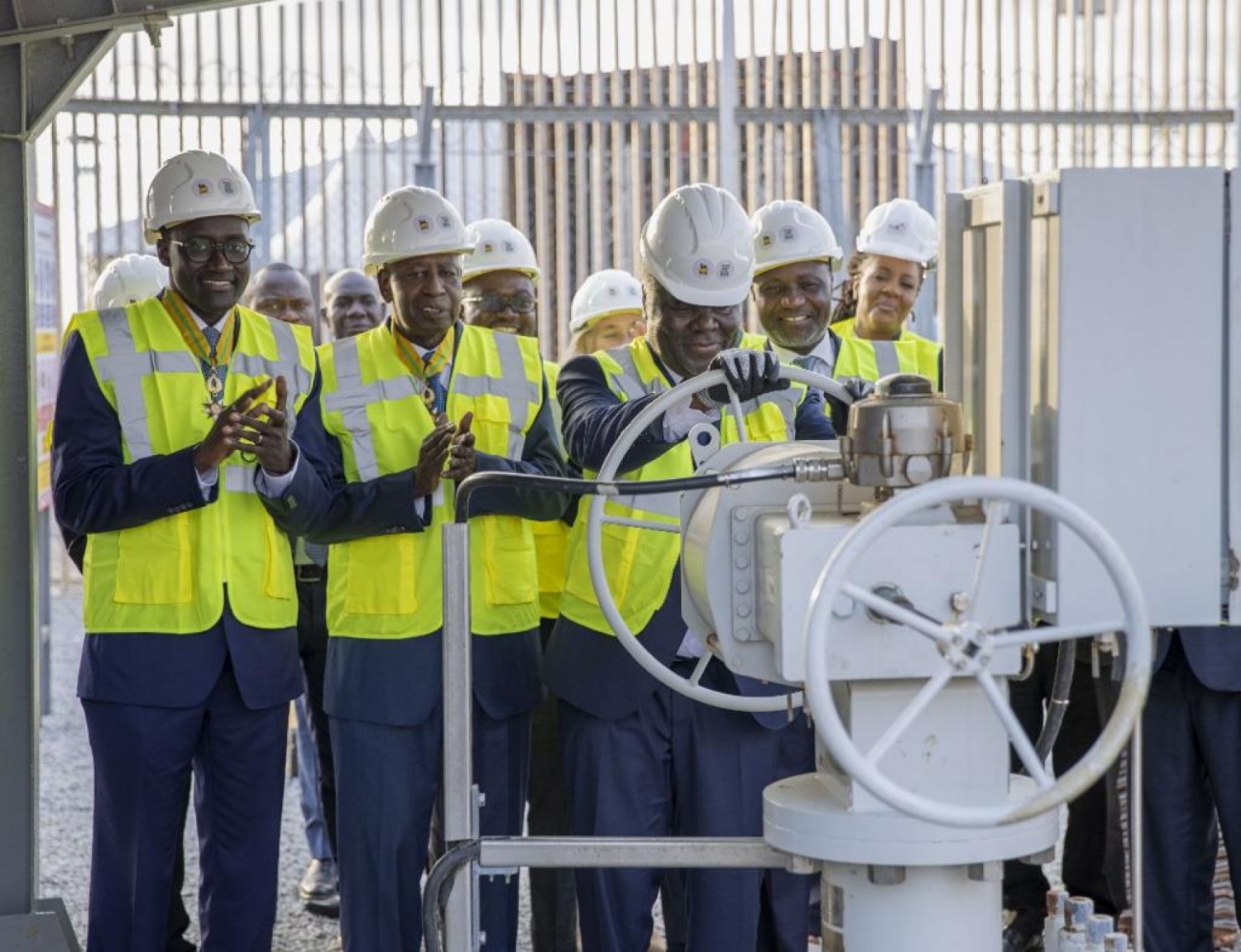 Côte d'Ivoire :  Mise en service du gisement Baleine, annonce d'une production pétrolière de 150.000 barils/jour et 200 millions de pieds cubes de gaz/ jour, à l'horizon 2027