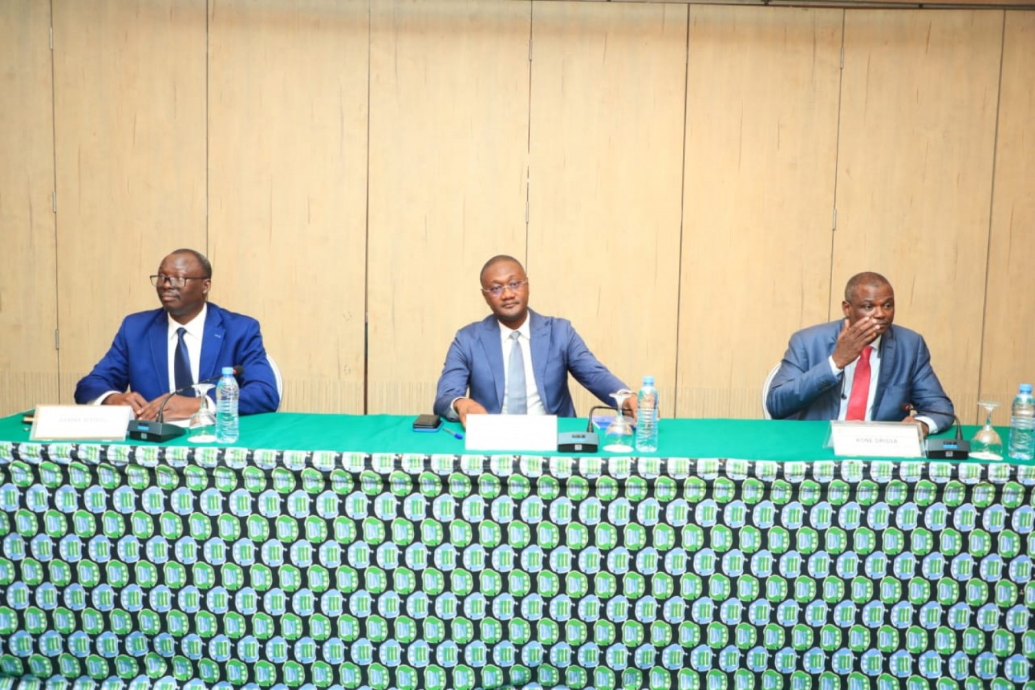 Côte d'Ivoire : Amélioration de la gestion des entreprises publiques, Moussa Sanogo échange avec les experts comptables