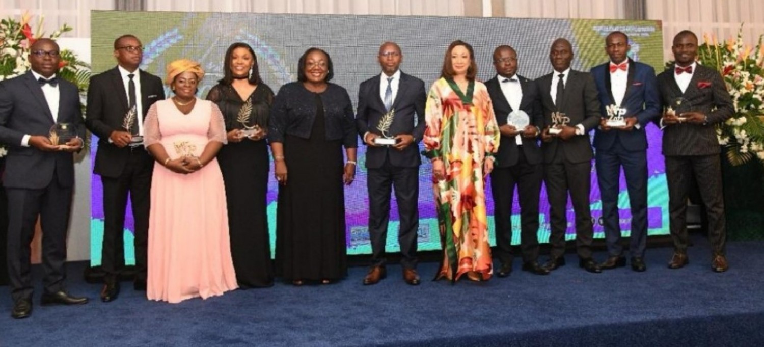 Côte d'Ivoire : Deuxième édition des Awards de la Fonction Publique, Anne Ouloto révèle que les admis de l'ENA cette année ont eu plus de 12 de la moyenne