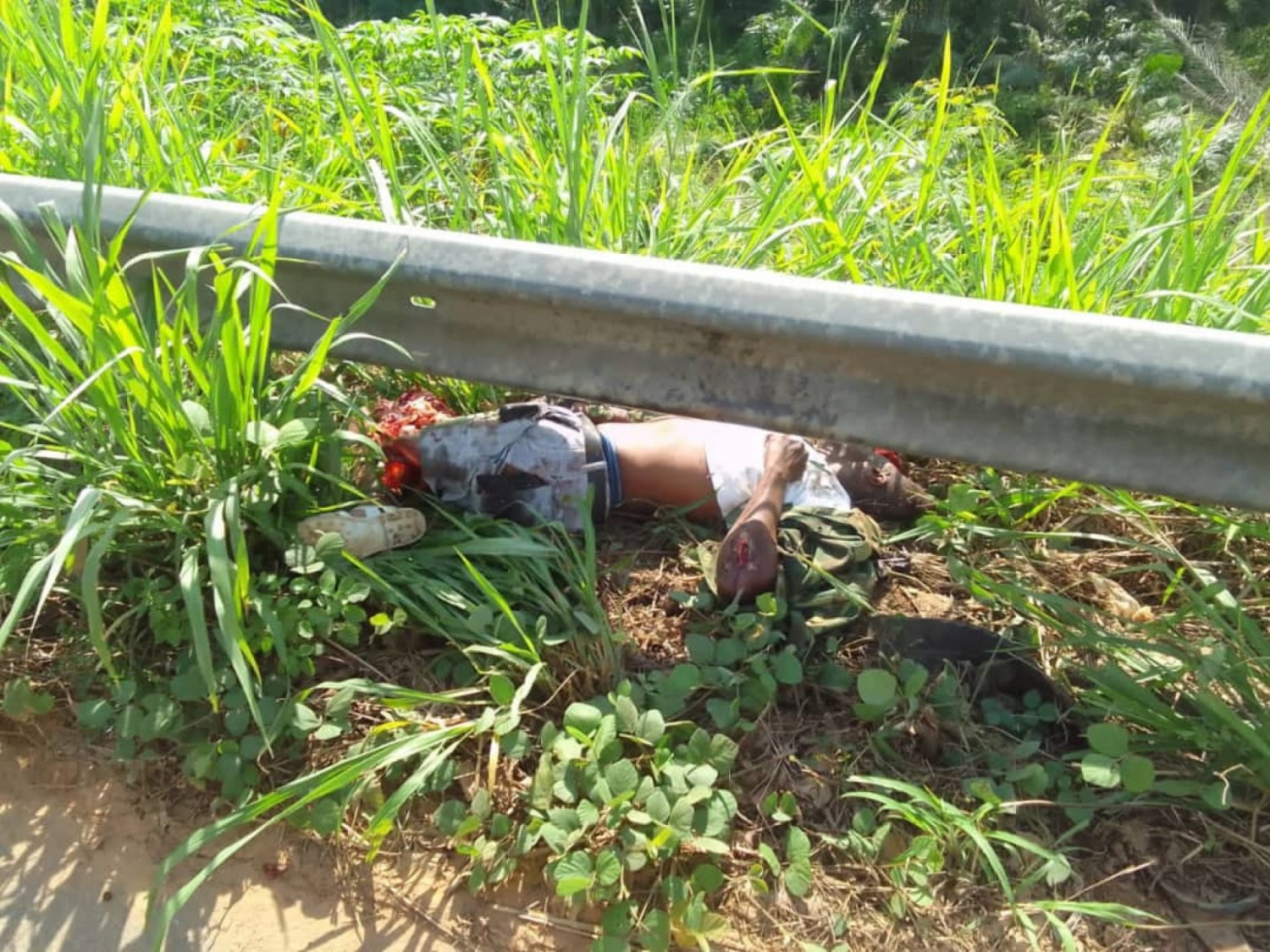 Côte d'Ivoire : Aboisso, en route pour une opération bancaire, un gendarme à moto mortellement renversé par un véhicule de transport de marchandises