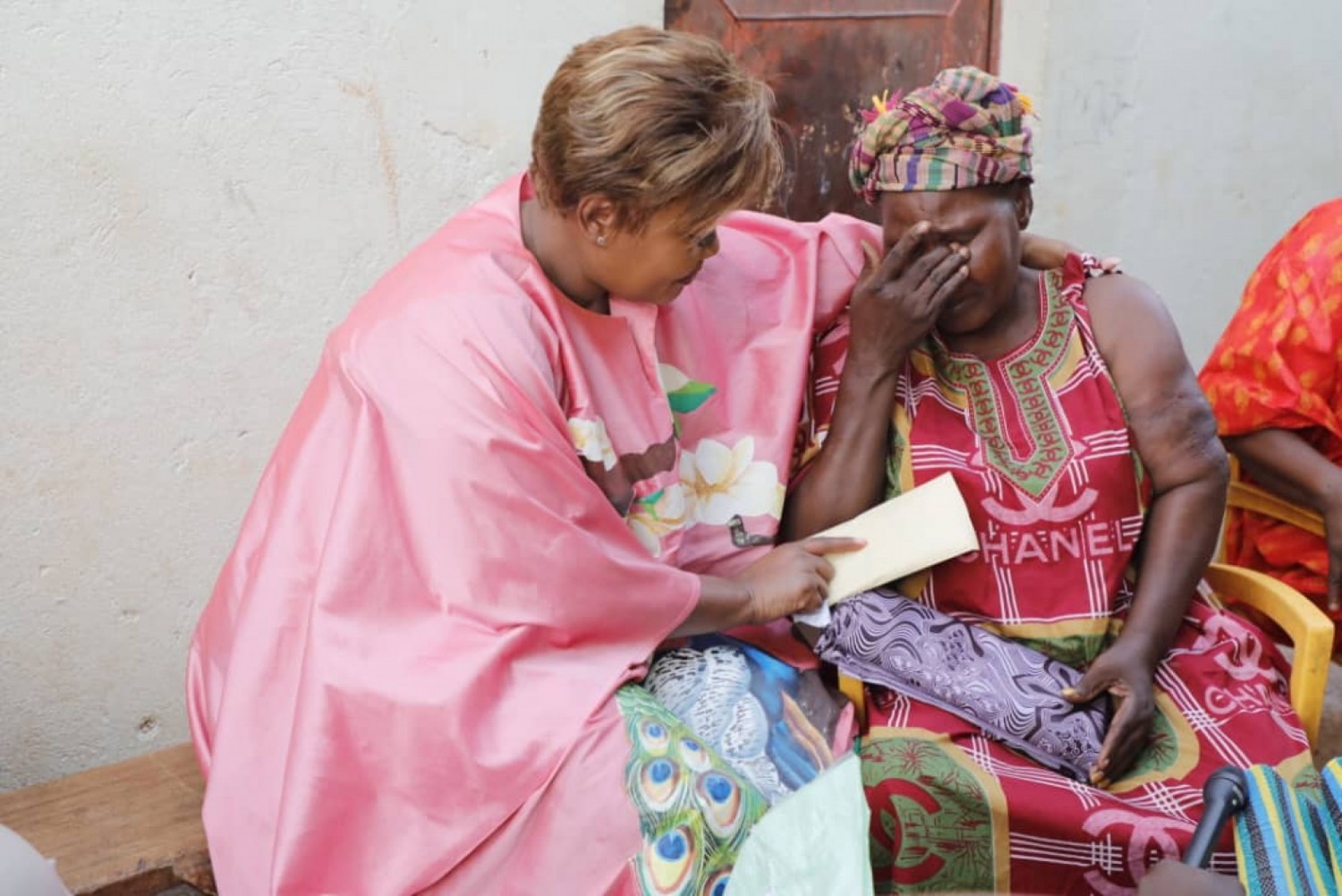 Côte d'Ivoire :  Le gouvernement soutient 1050 familles de la région du Gôh avec des vivres et des dons en numéraire