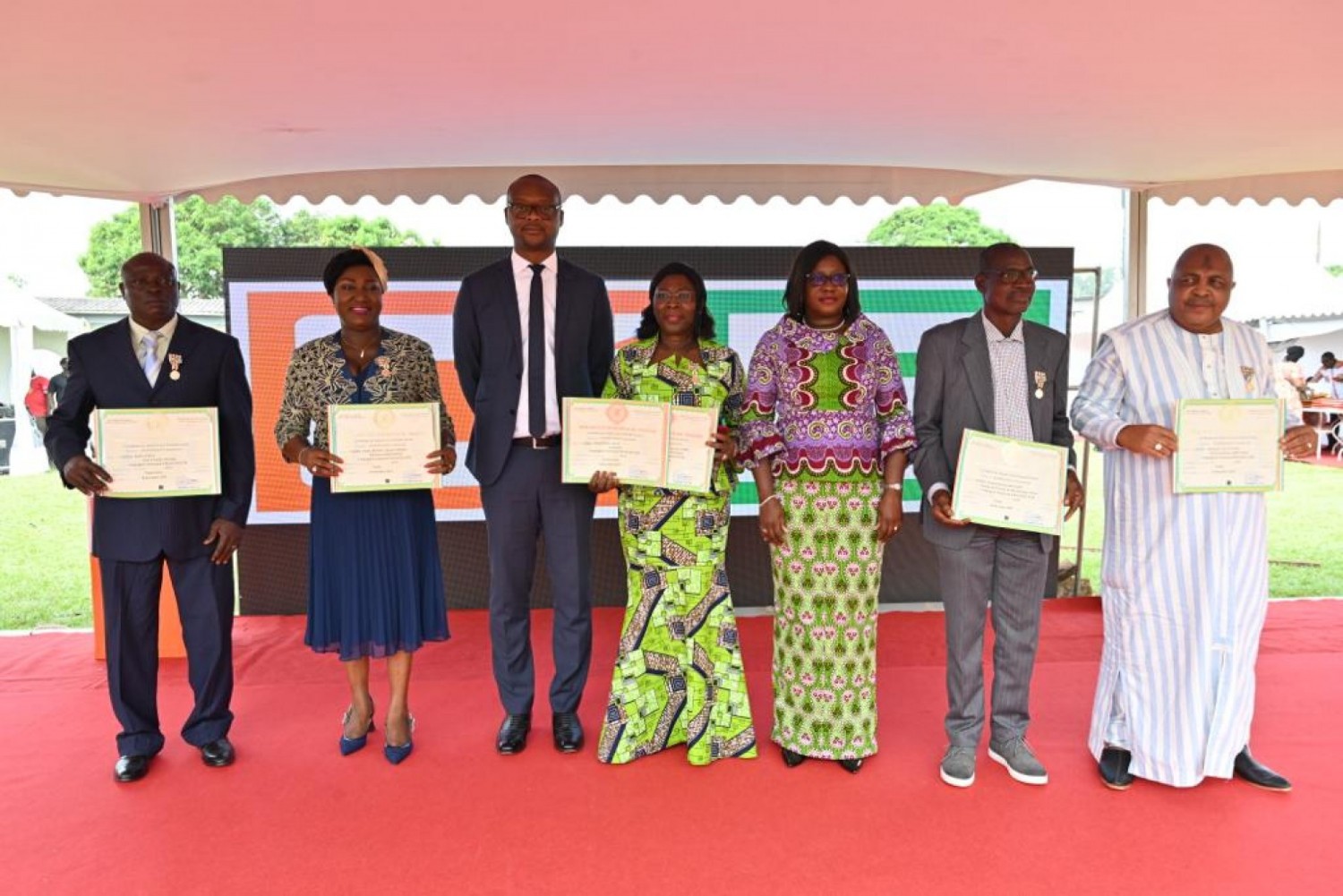 Côte d'Ivoire : Fierté nationale, 289 héros de la CIE célébrés à Bingerville