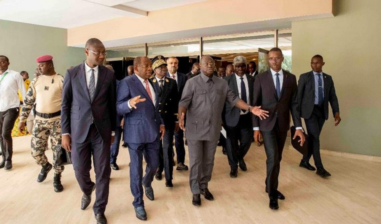 Côte d'Ivoire : CAN 2023, de Bouaké à Yamoussoukro, le VP Koné et le PM Mambé poursuivent l'inspection des travaux