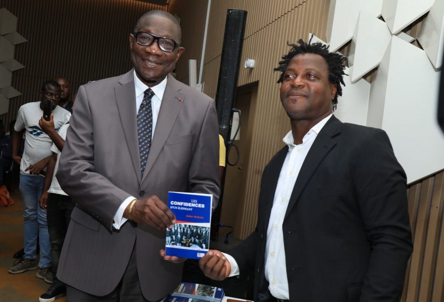 Côte d'Ivoire : A la sortie de son livre, « Les confidences d'un éléphant », Didier Otokoré : « Les gens d'Akradio ont été nos coachs mentaux à la CAN 92 »