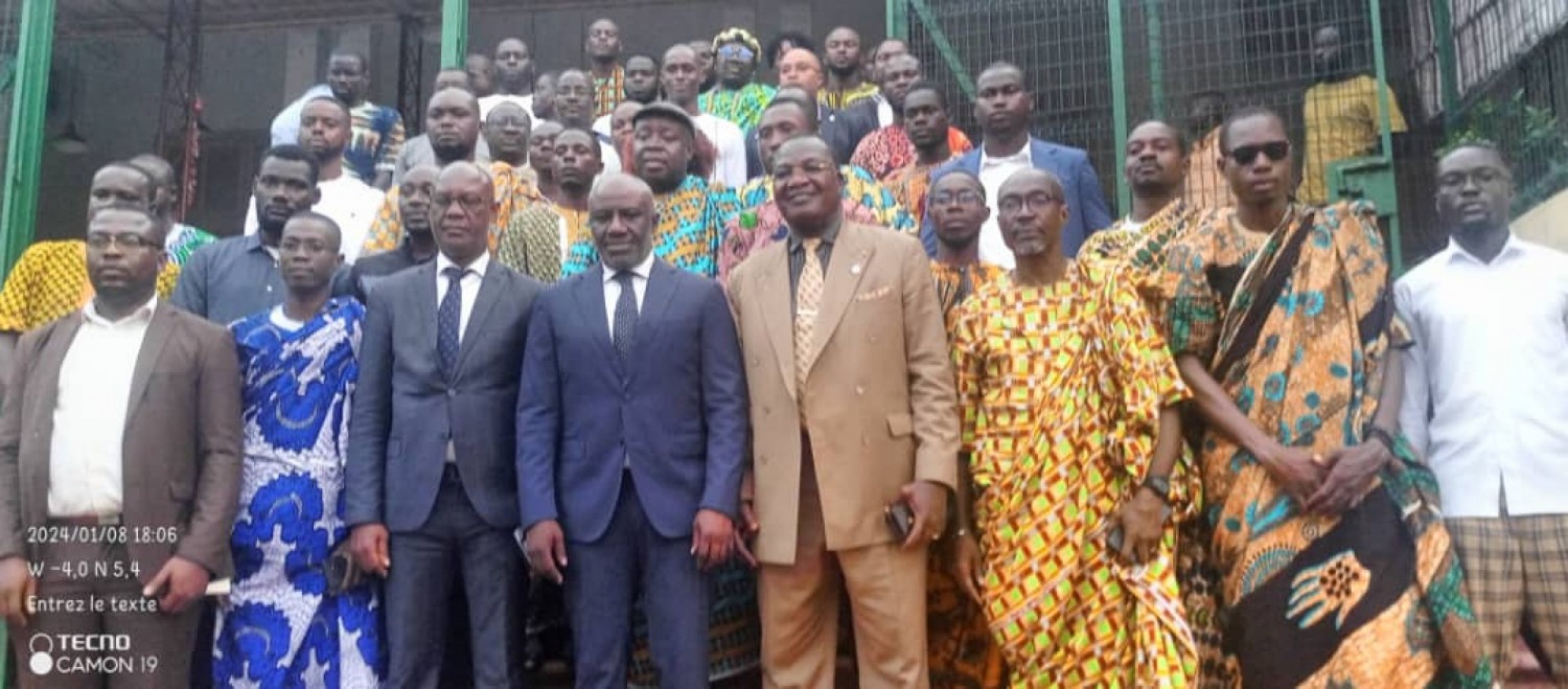 Côte d'Ivoire:  CAN 2023, la jeunesse Atchan s'engage auprès du Premier Ministre pour la réussite de l'évènement