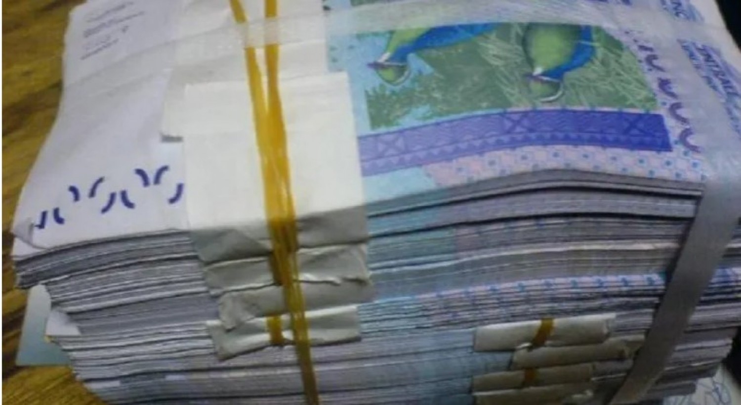 Côte d'Ivoire : 1,2 milliard de faux billets saisis dans un hôtel à Abobo, des suspects interpellés