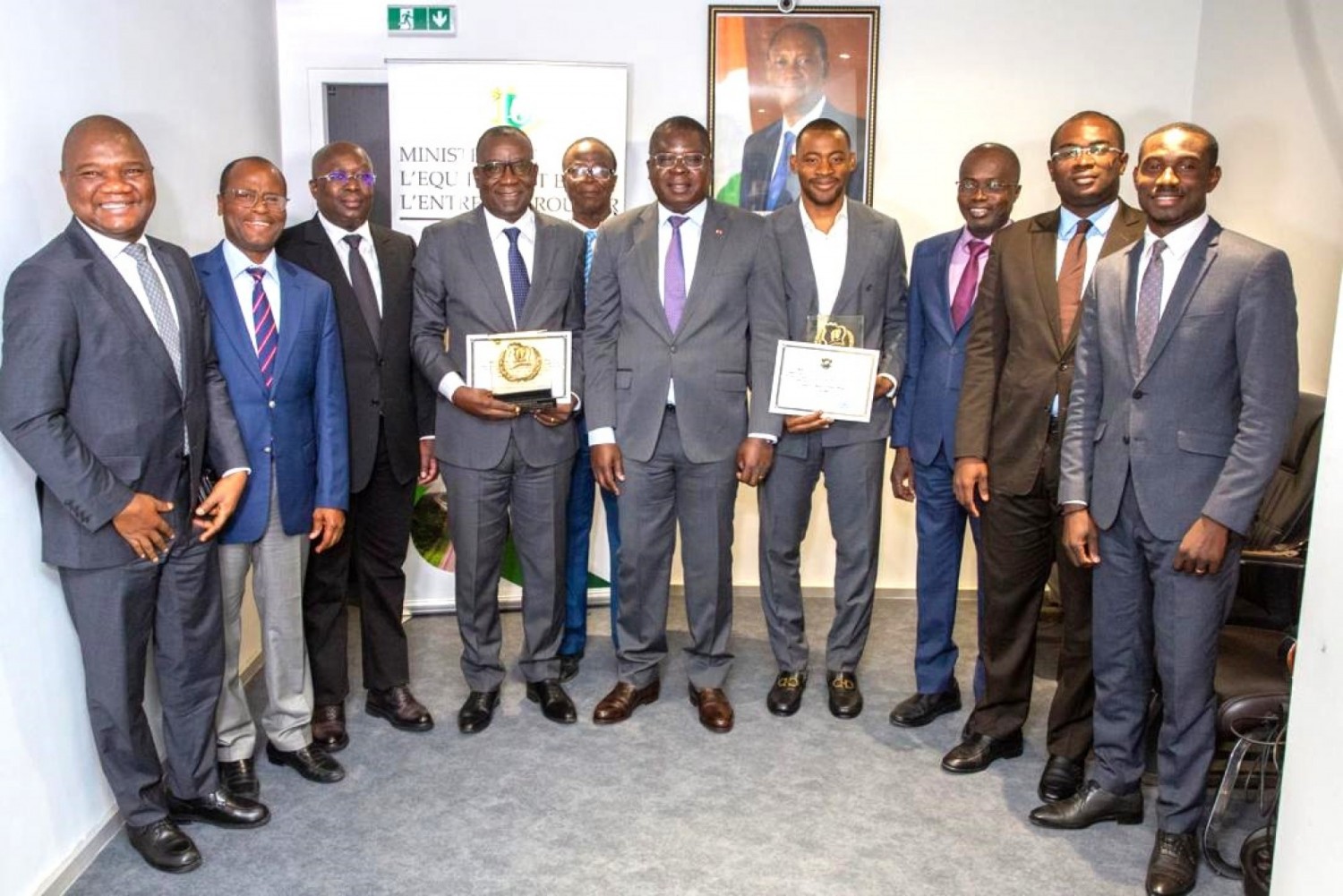 Côte d'Ivoire : Équipement et Entretien routier, la 2ème et 3ème meilleure entreprise du secteur des routes et ouvrages d'art ont reçu leurs prix d'excellence