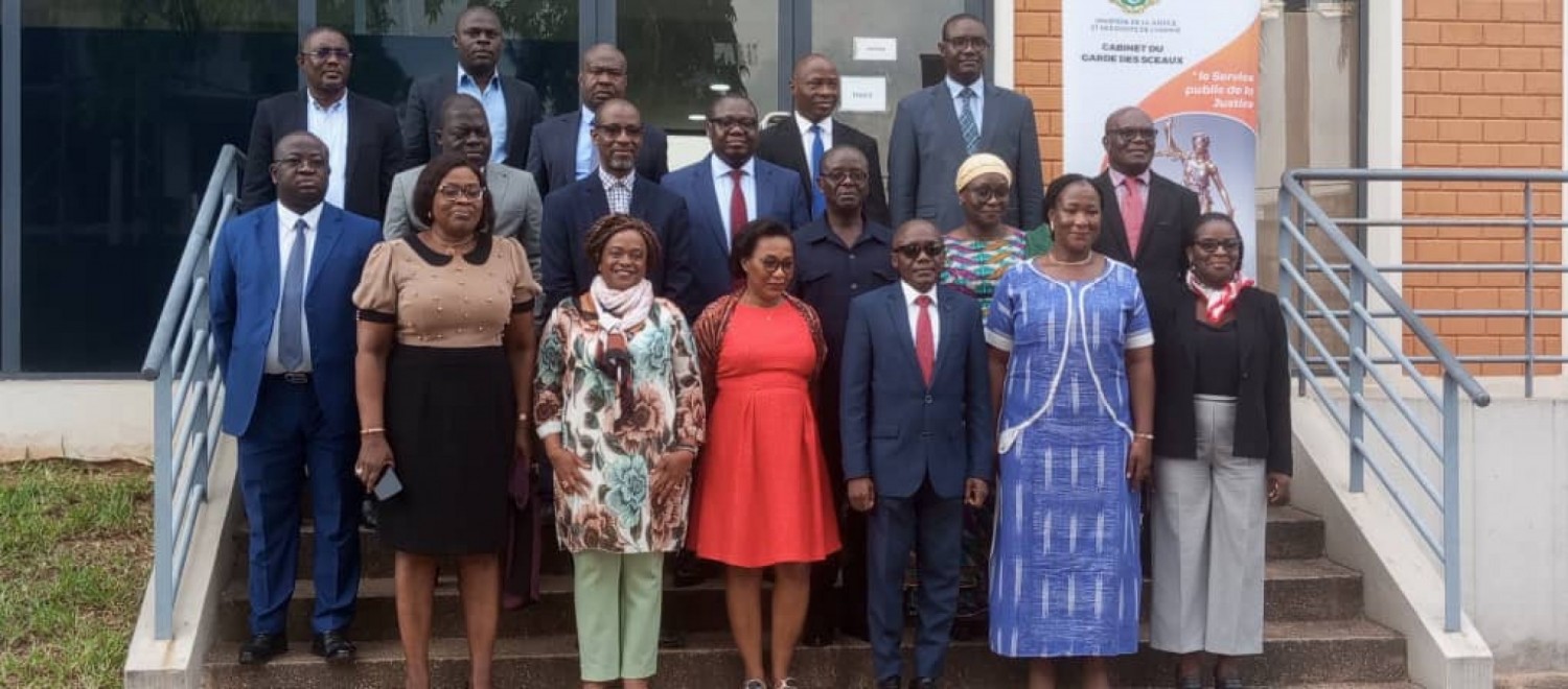Côte d'Ivoire :  Amélioration du système judiciaire ivoirien, le centre d'appel du ministère de la Justice bientôt doté d'un numéro vert