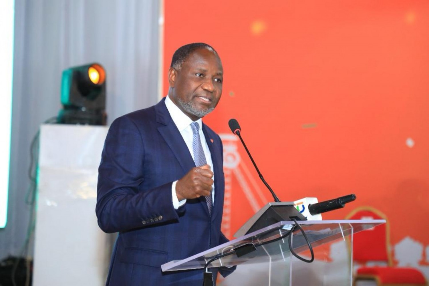 Côte d'Ivoire :  Mamadou Sangafowa-Coulibaly invite les agents de son ministère à la « promotion des valeurs morales et de la bonne gouvernance »