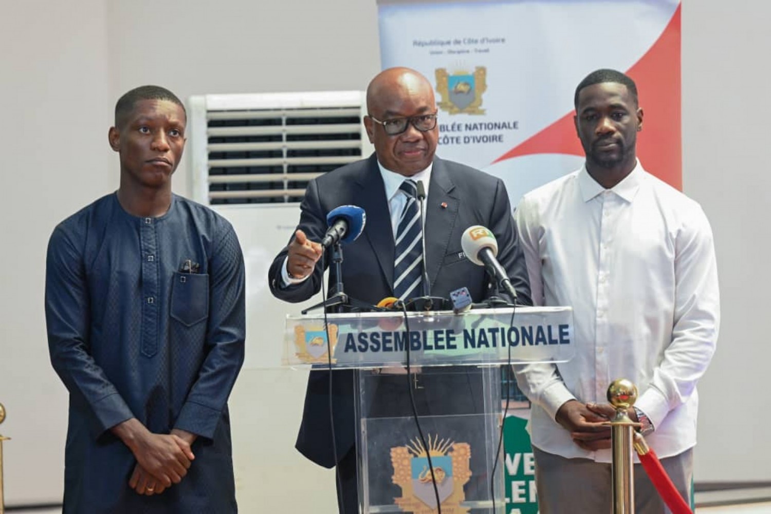 Côte d'Ivoire : Idriss Diallo conspuée lors de la présentation du trophée de la CAN 2023 à l'Assemblée nationale ?