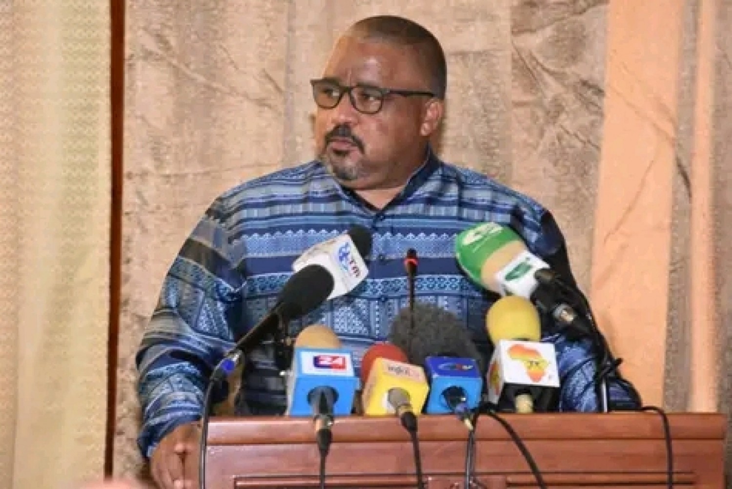 Cameroun: L'opposant Joshua Osih, chairman du SDF, appelle à une transition politique pacifique