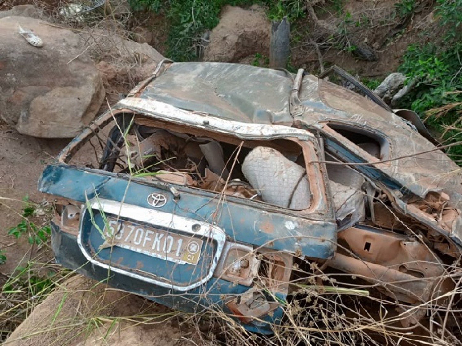 Côte d'Ivoire : Chute d'un véhicule en surcharge  dans un ravin au nord, trois morts et cinq blessés