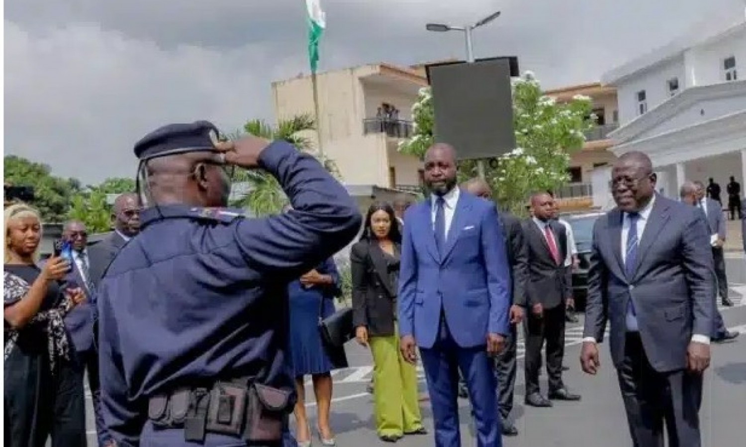 Côte d'Ivoire : Après Bictogo, le Maire du Plateau Jacques Ehouo se désolidarise des actions du Ministre-Gouverneur d'Abidjan Cissé Bacongo