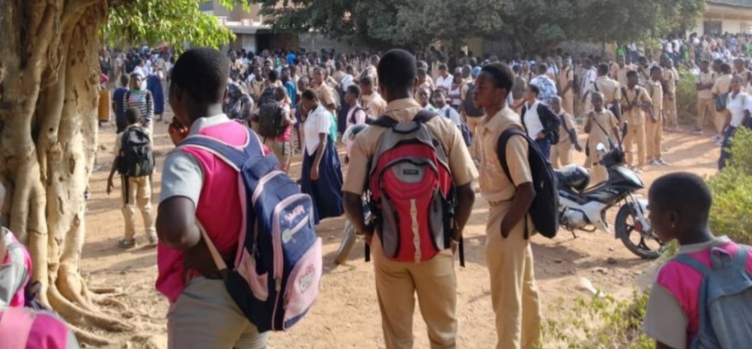 Côte d'Ivoire : Bouaké, les classes abandonnées par les élèves du Lycée Moderne Nimbo qui réclament des table-bancs
