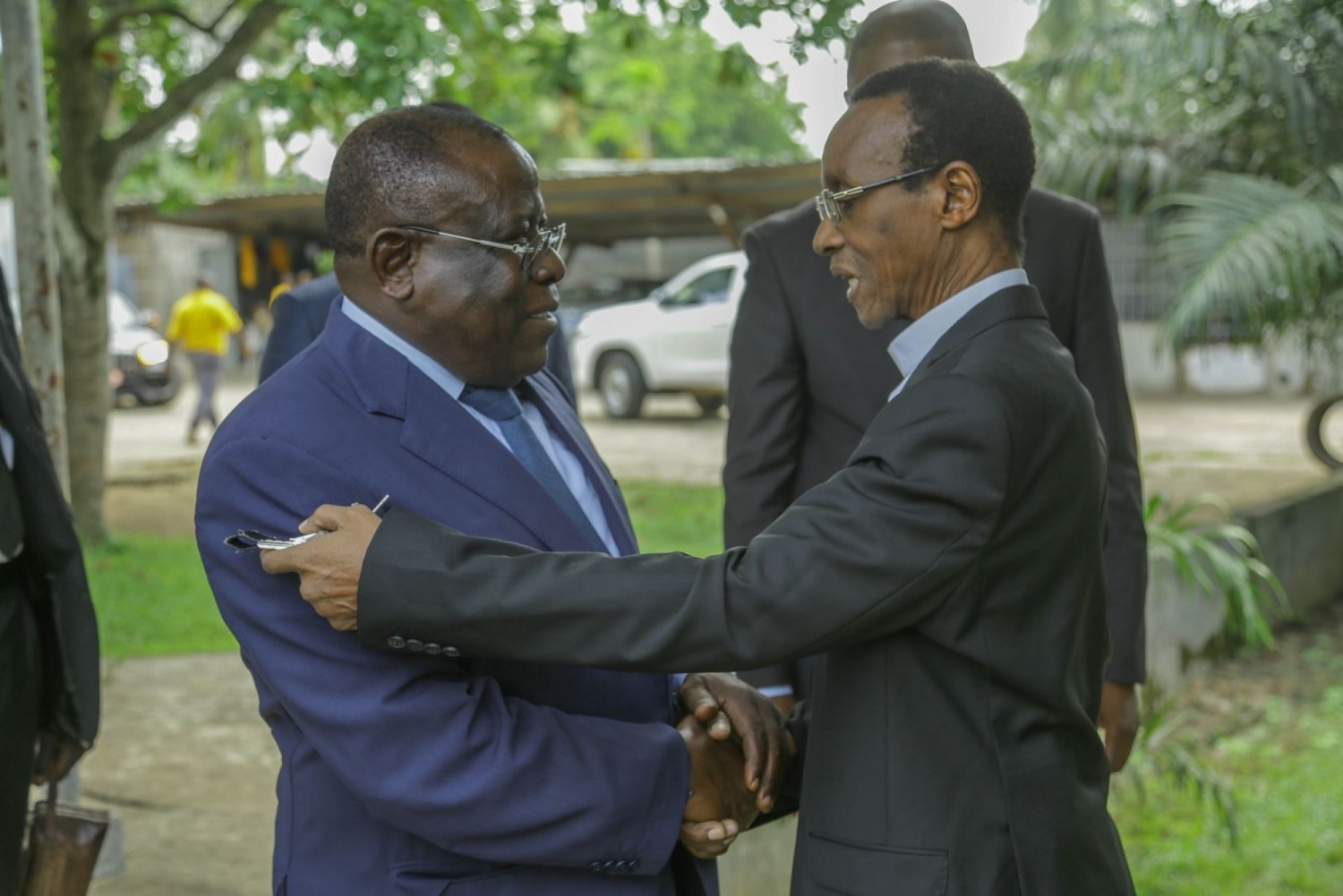 Côte d'Ivoire : Après sa visite chez le Père Abékan, Cissé Bacongo s'explique et apporte des clarifications sur l'opération de déguerpissement