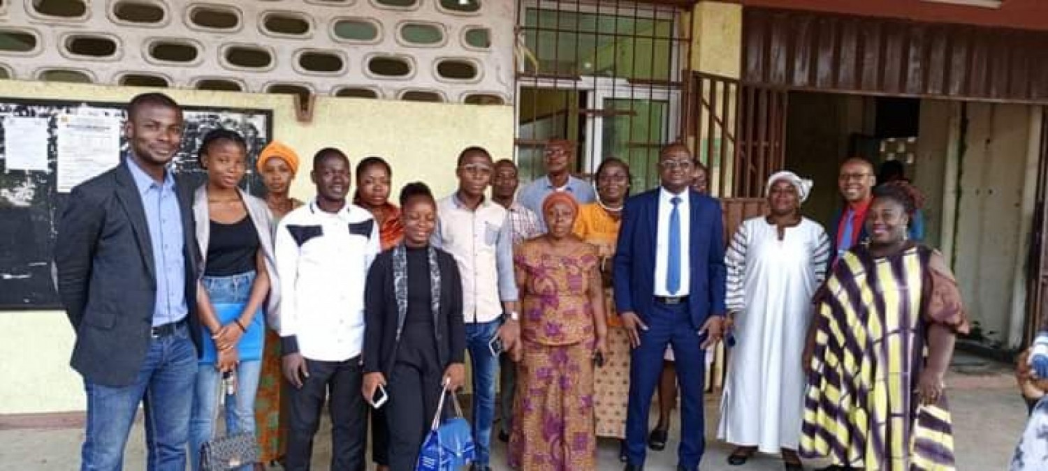Côte d'Ivoire : La CONASU sensibilise les élèves du Lycée moderne de Cocody à la culture du civisme et de la paix en milieu scolaire