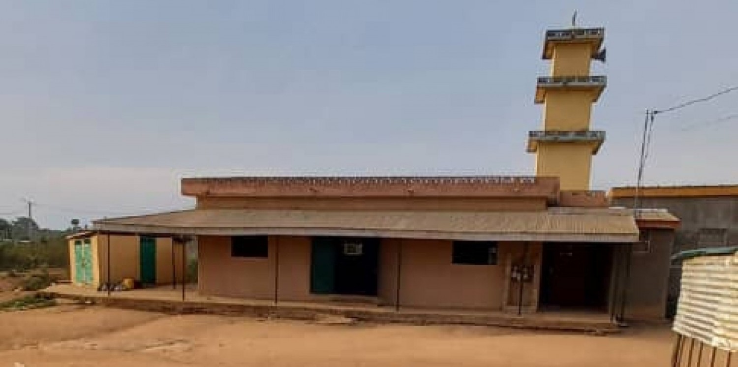 Côte d'Ivoire : Bouaké, la moto d'un imam volée à la mosquée pendant qu'il procédait à la lecture coranique