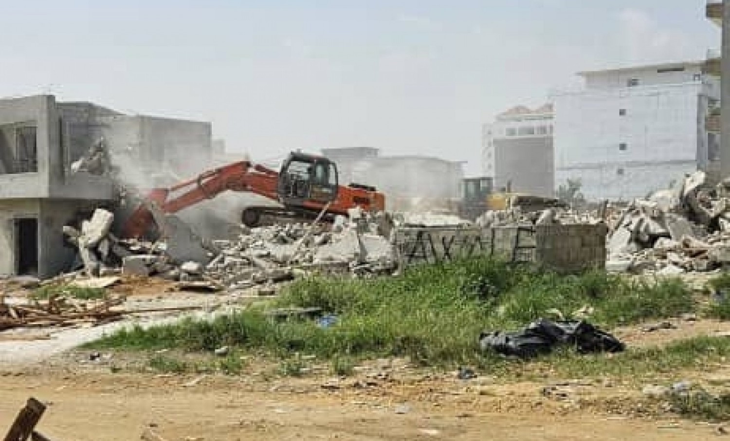 Côte d'Ivoire : Rigueur dans la lutte contre les constructions illégales, démolition de 12 villas à Cocody
