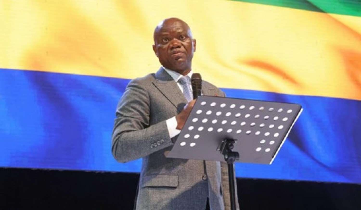 Gabon : La fuite des cerveaux pousse Brice Oligui Nguema à suspendre les bourses d'études vers les USA et le Canada