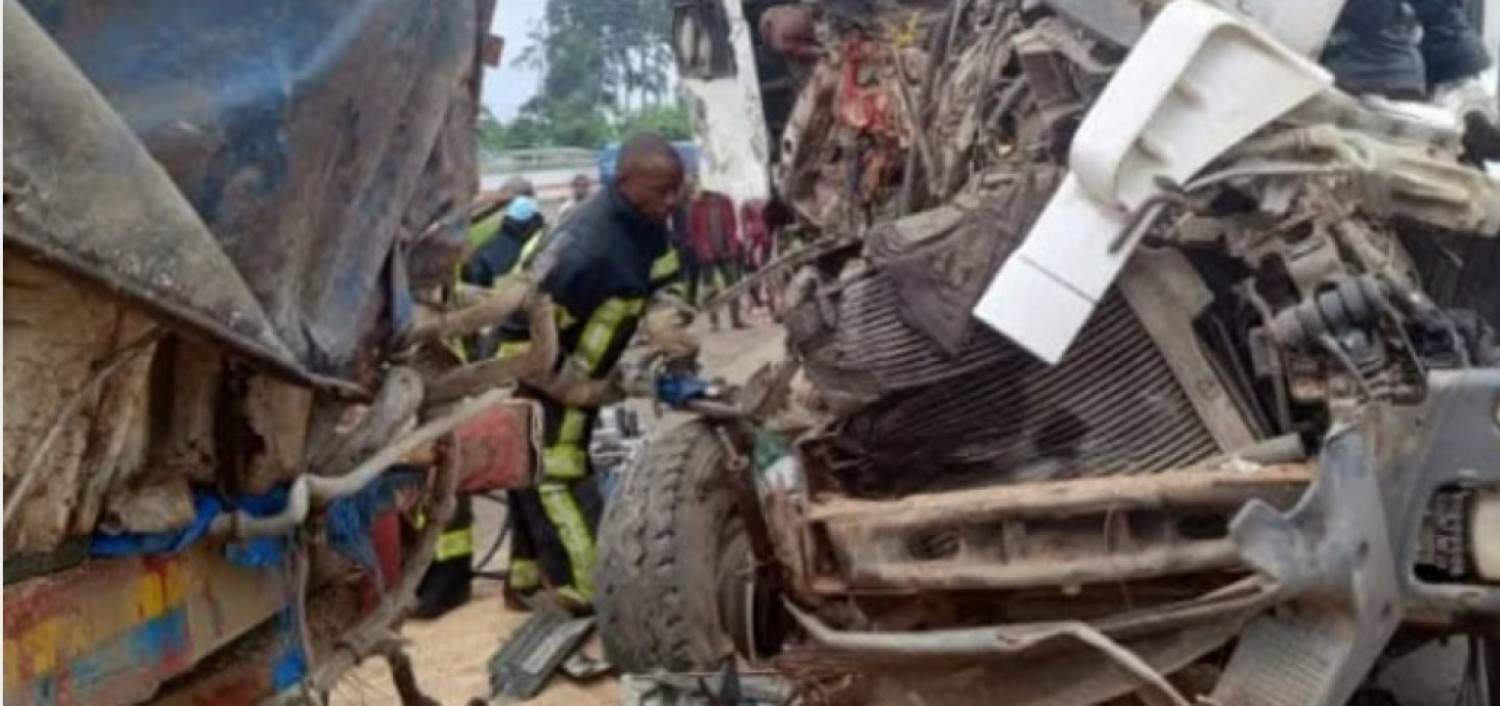 Côte d'Ivoire : Violente collision entre un camion de transport de marchandises et un camion-benne sur l'autoroute du nord, 01 mort