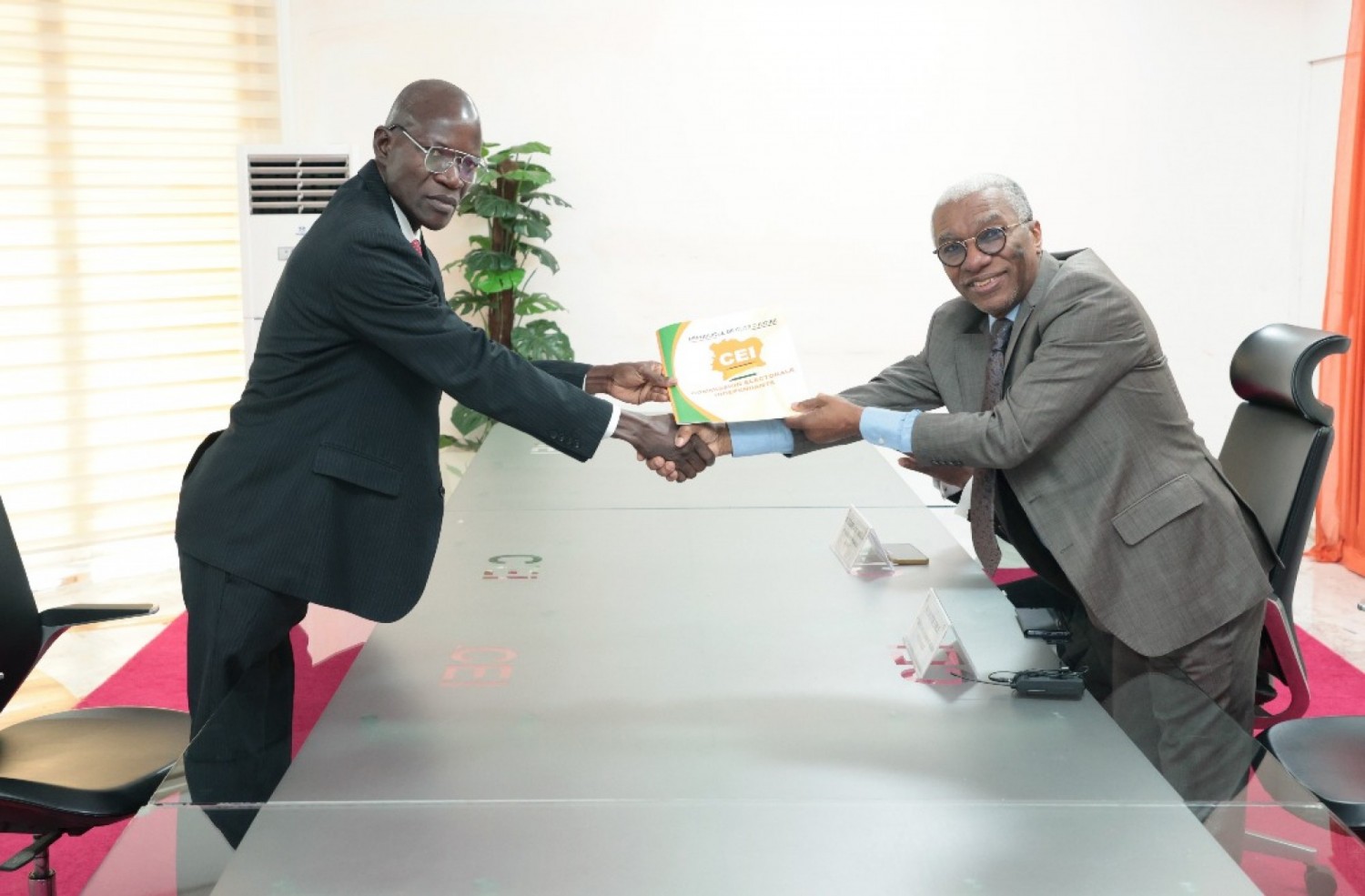 Côte d'Ivoire: Présidentielle 2025, Mohamed Kouakou N'Da, premier candidat en lice, porte une candidature « d'espoir et de rupture »