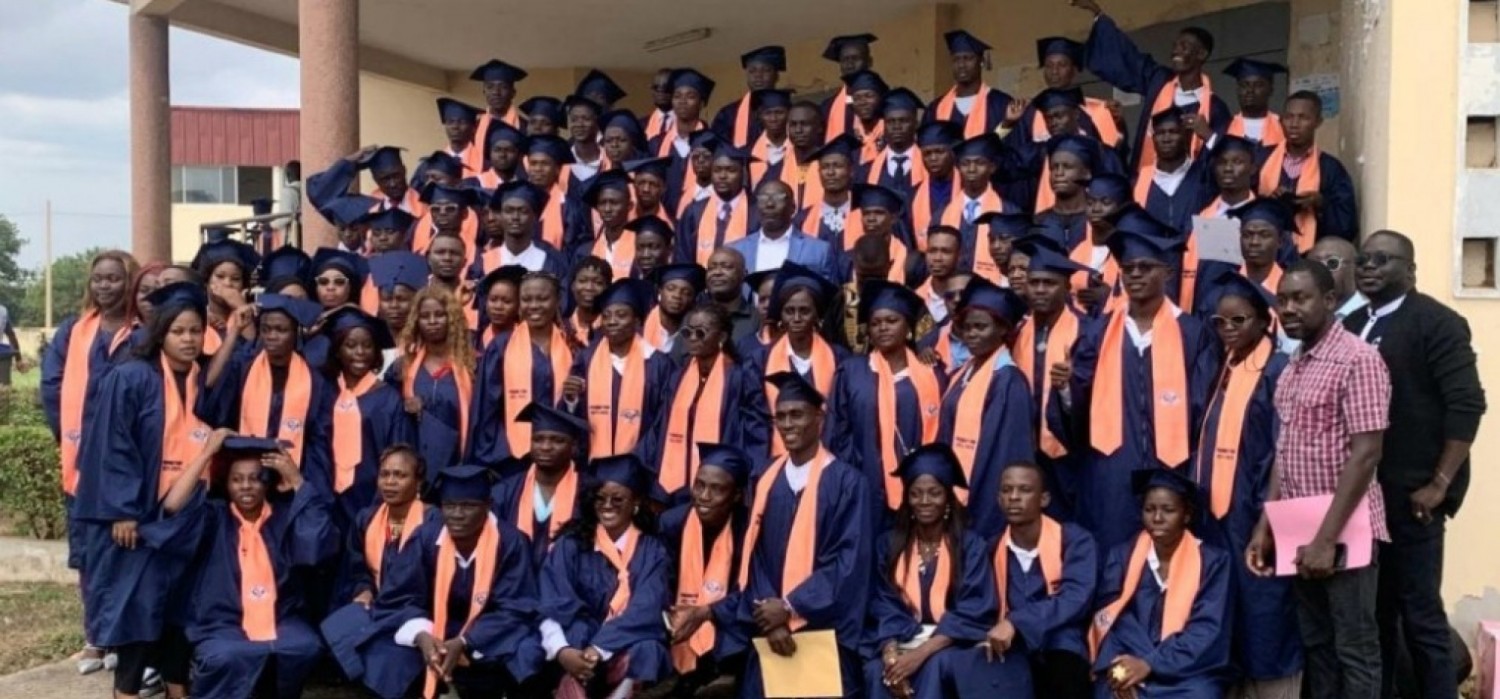 Côte d'Ivoire : Bouaké, depuis l'UAO, 123 étudiants désormais « maîtres en Histoire »