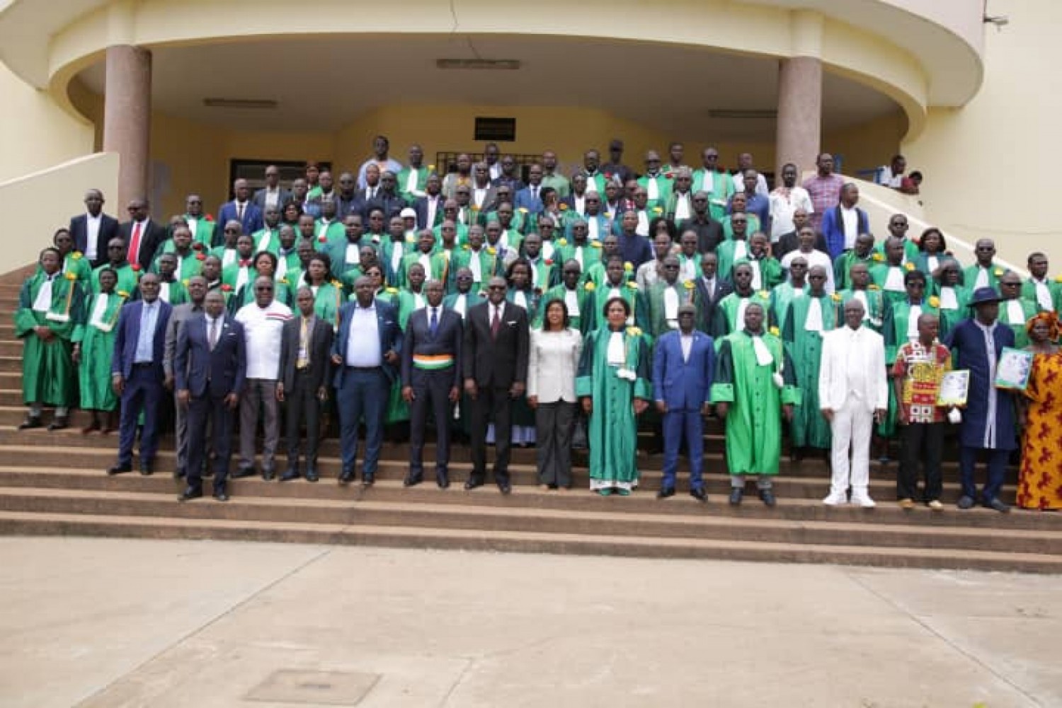 Côte d'Ivoire : Bouaké, l'UAO célèbre ses agents, entre reconnaissance des retraités, distinction des promus et valorisation de l'excellence