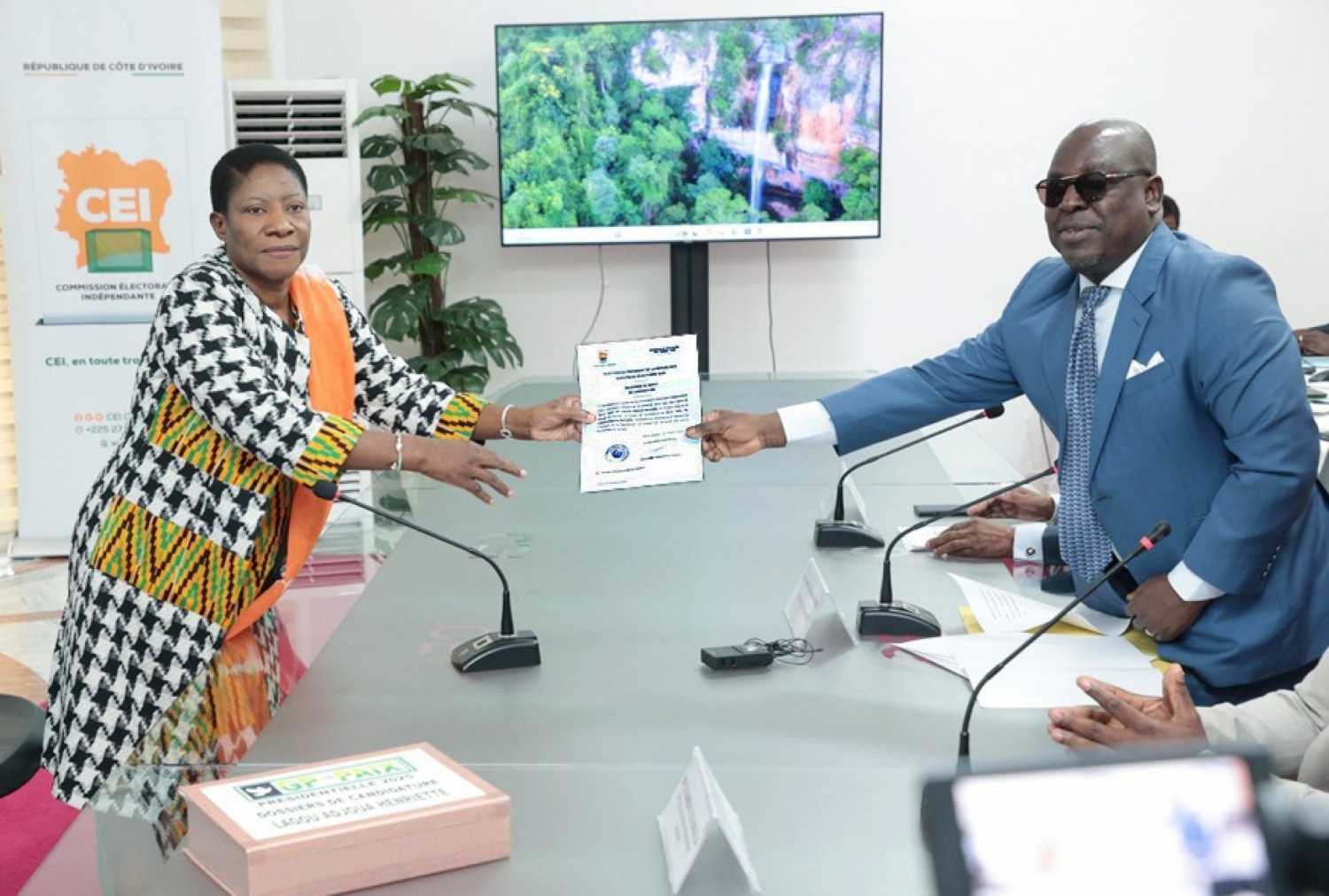 Côte d'Ivoire: Présidentielle 2025, Henriette Lagou dépose sa candidature et prône une politique de paix