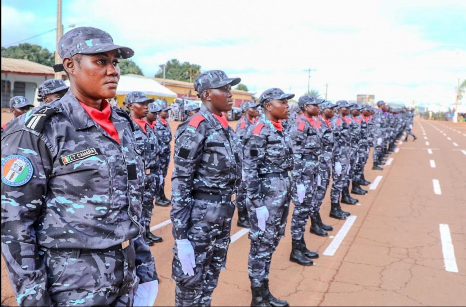 Côte d'Ivoire : Après Abidjan, 2033 futurs policiers présentés au drapeau à Korhogo