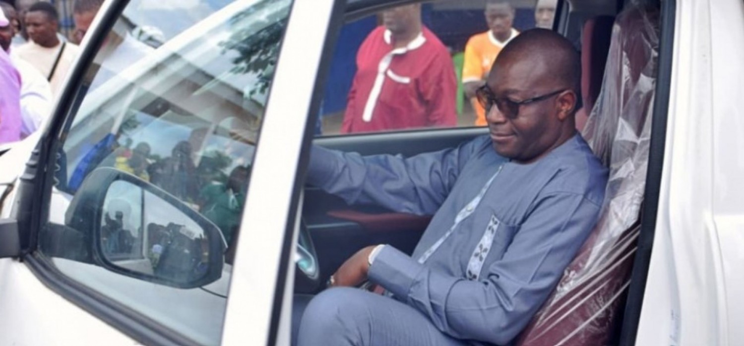 Côte d'Ivoire : Région du Hambol, le gouvernement offre une ambulance flambant neuve au village de Latokaha, les populations expriment leur soulagement