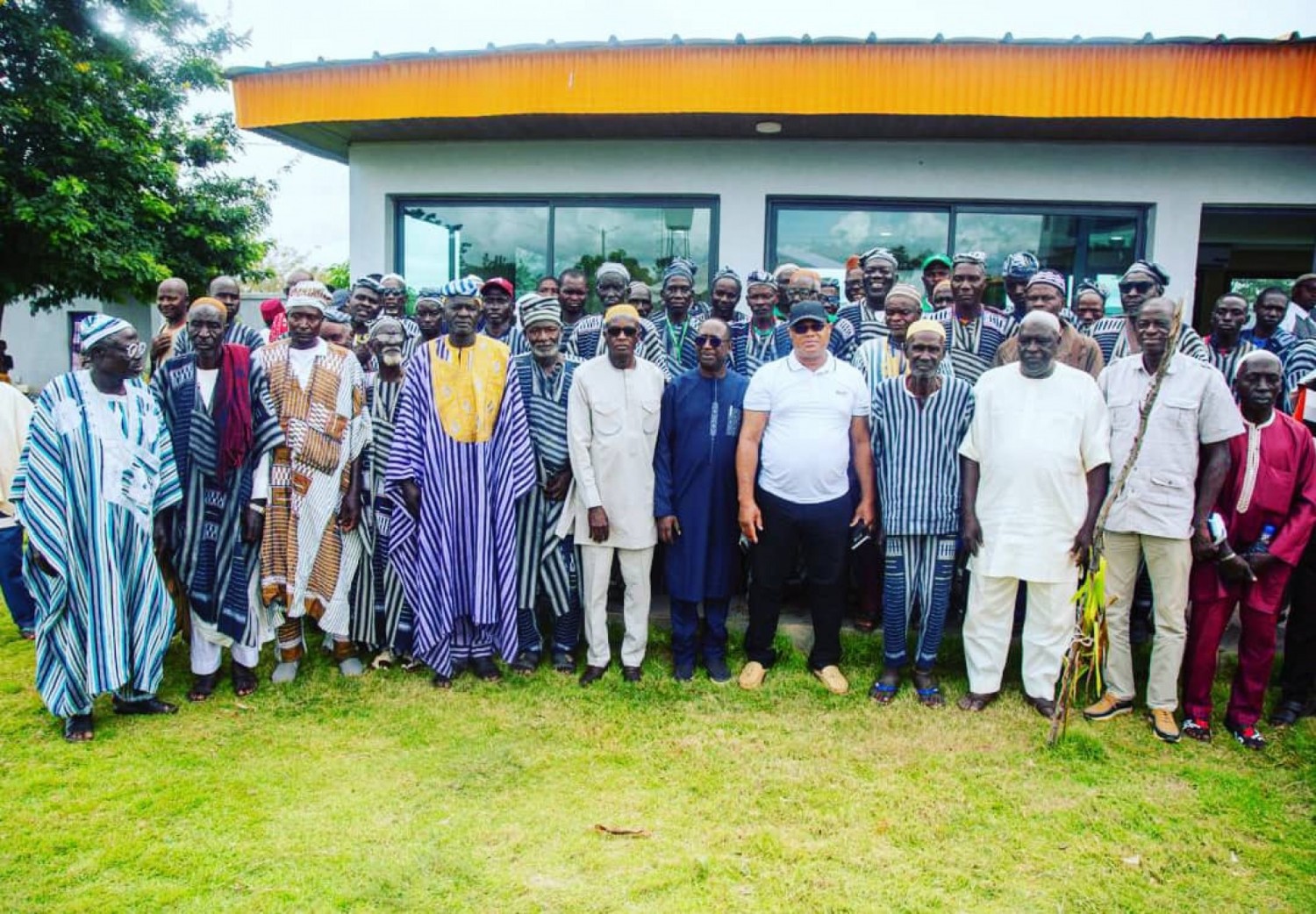 Côte d'Ivoire : Mbengué, face à l'émissaire de Fidèle Sarassoro, les chefs souhaitent « que chaque village reçoive tous les candidats...»