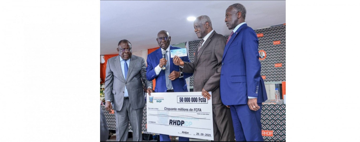 Côte d'Ivoire : Présidentielle 2025, les Députés du RHDP apportent une contribution financière en soutien à la campagne de Ouattara