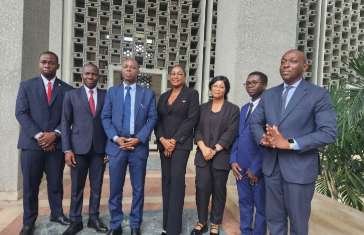 Côte d'Ivoire : Cinq nouveaux inspecteurs de l'ANAC prêtent  serment et ont pour mission de maintenir un haut niveau de conformité aux normes de l'OACI