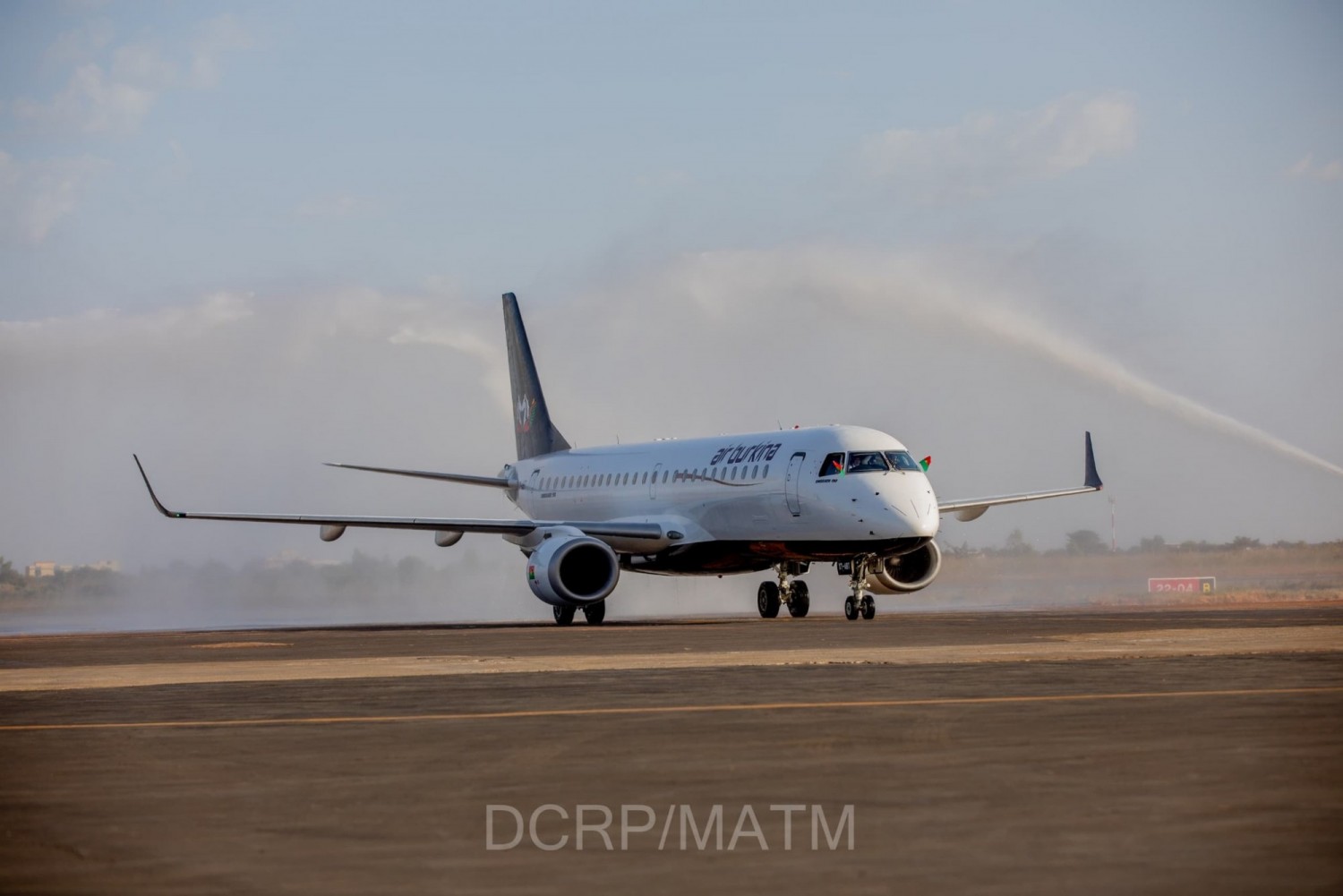 Burkina Faso : Air Burkina renforce sa flotte avec un nouvel appareil, un Embrayer 190