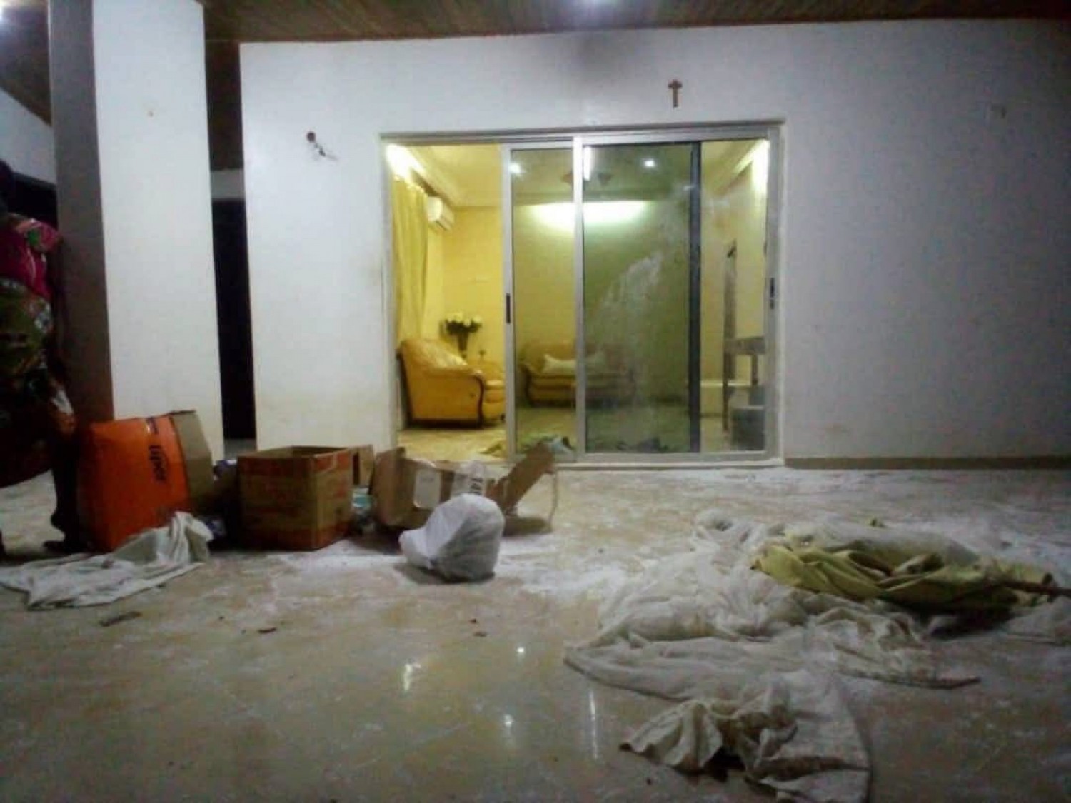 Côte d'Ivoire : Alain Lobognon, victime d'un acte de vandalisme à Fresco