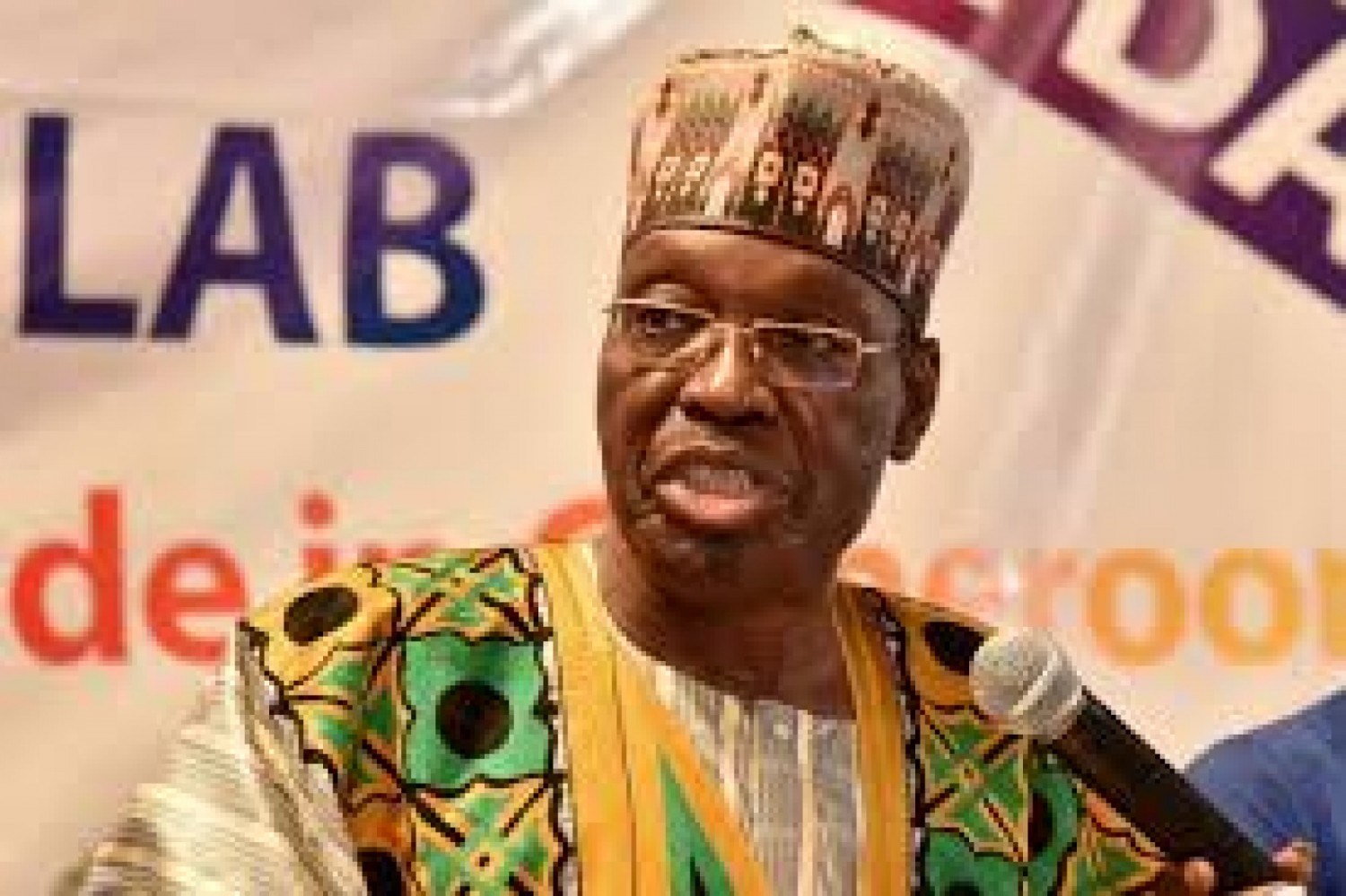 Cameroun : Hold-up électoral, Issa Tchiroma appelle à la résistance pacifique et non-violente