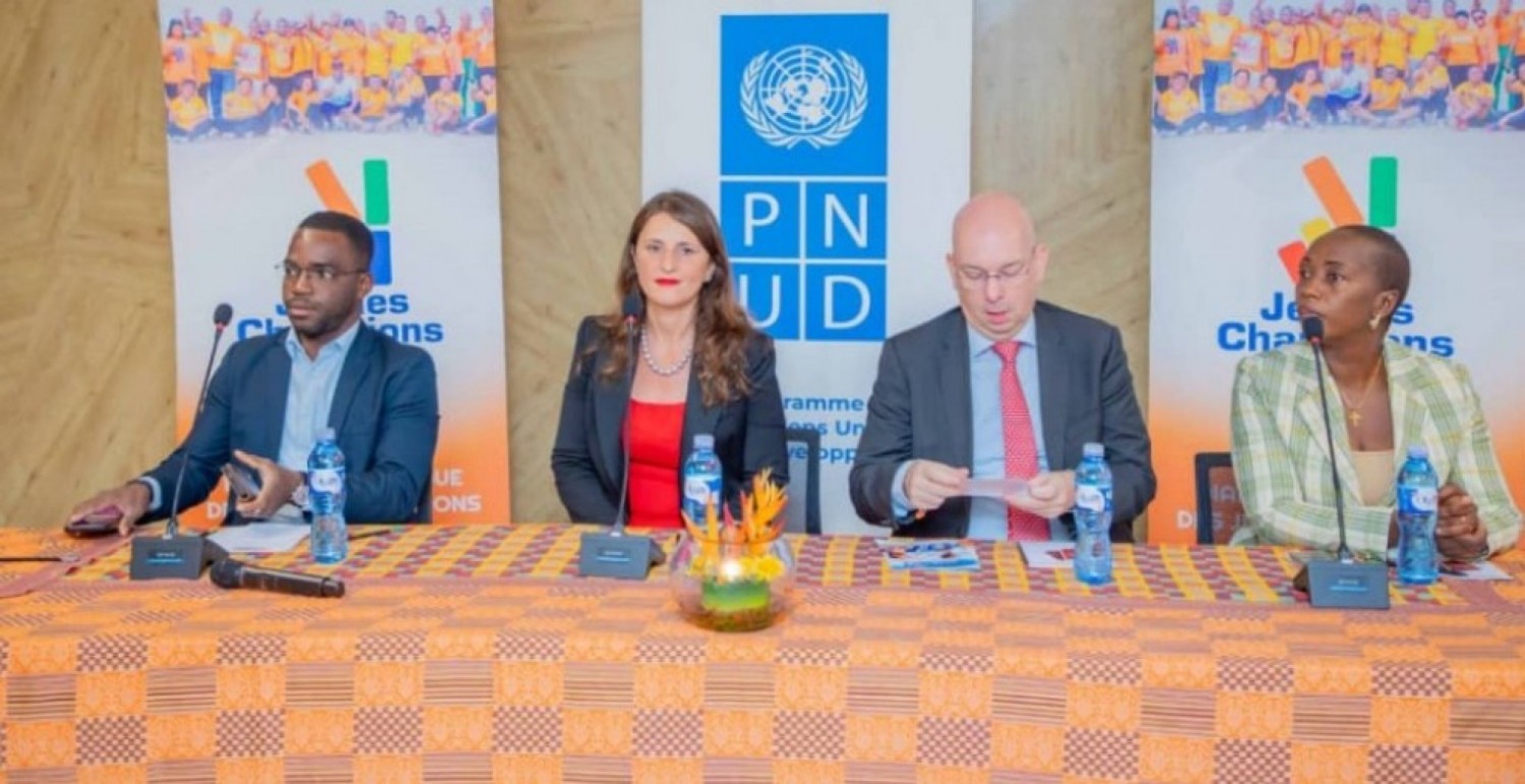 Côte d'Ivoire : Des jeunes champions de la Paix, mobilisés par les Pays-Bas et le PNUD en mission pour sécuriser le climat électoral