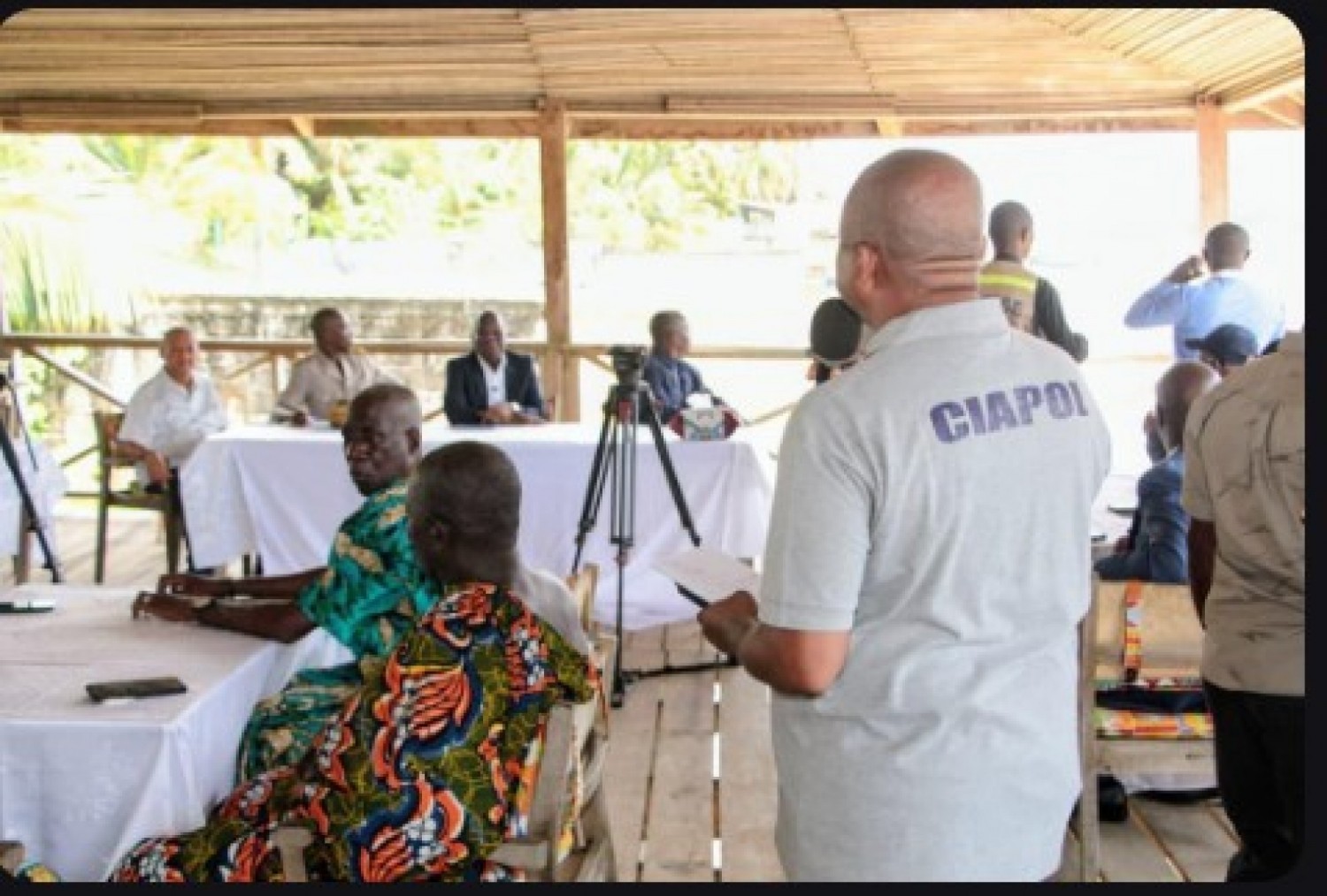 Côte d'Ivoire : L'orpaillage clandestin pollue la lagune Aby, le ministre Assahoré Konan sur les lieux constate l'ampleur de la dégradation, les responsables  hôteliers lancent un cri de cœur